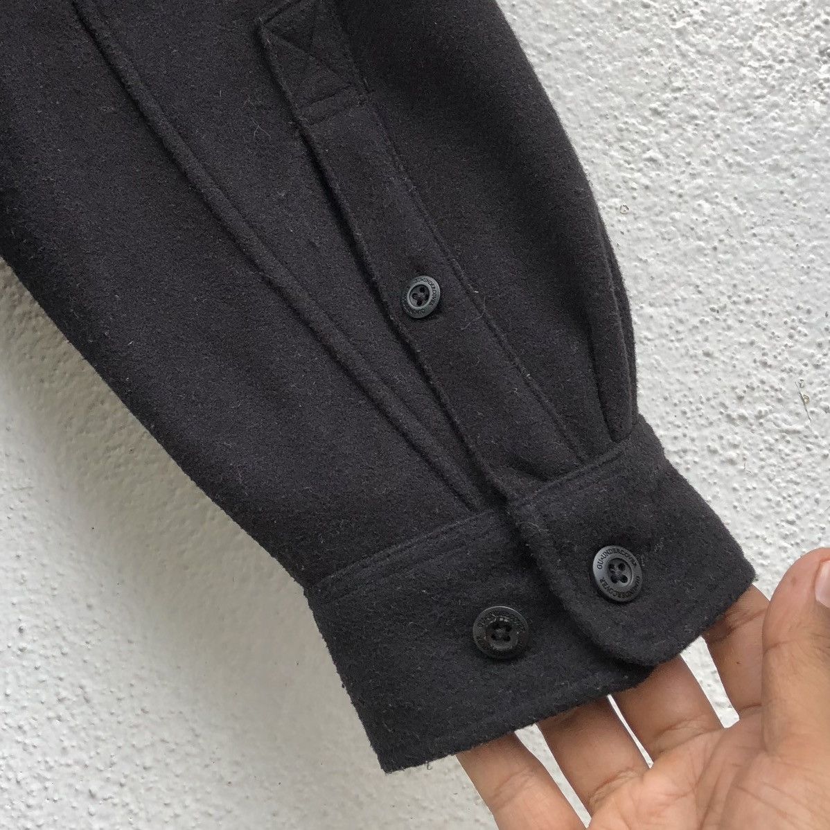 Undercover Undercover x Uniqlo GU Knit Melton Long Shirt Black Men’s Size US L / EU 52-54 / 3 - 20 Thumbnail
