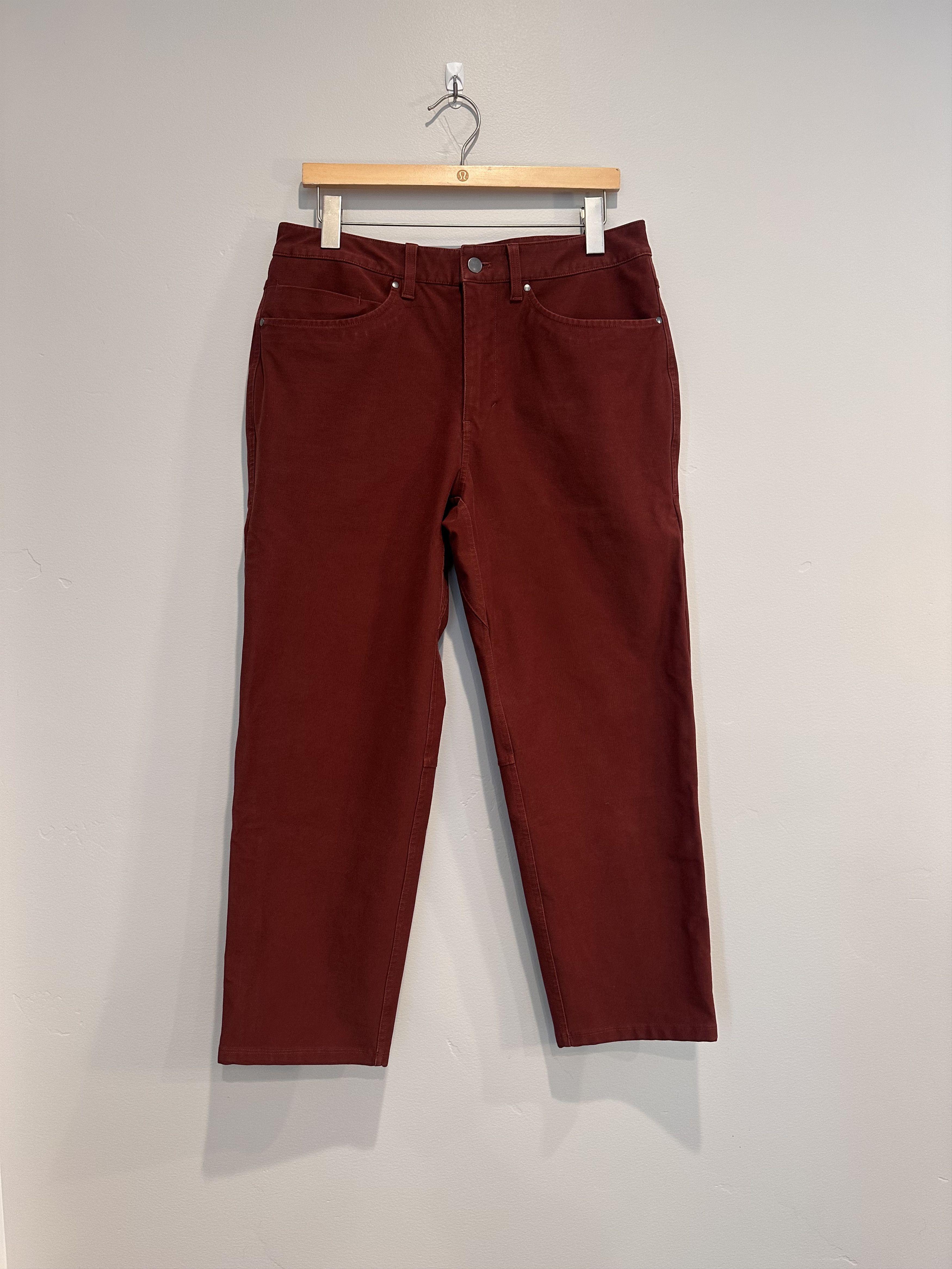Lululemon ABC Relaxed-Fit Crop Pant *Utilitech Size US 32 / EU 48 - 1 Thumbnail