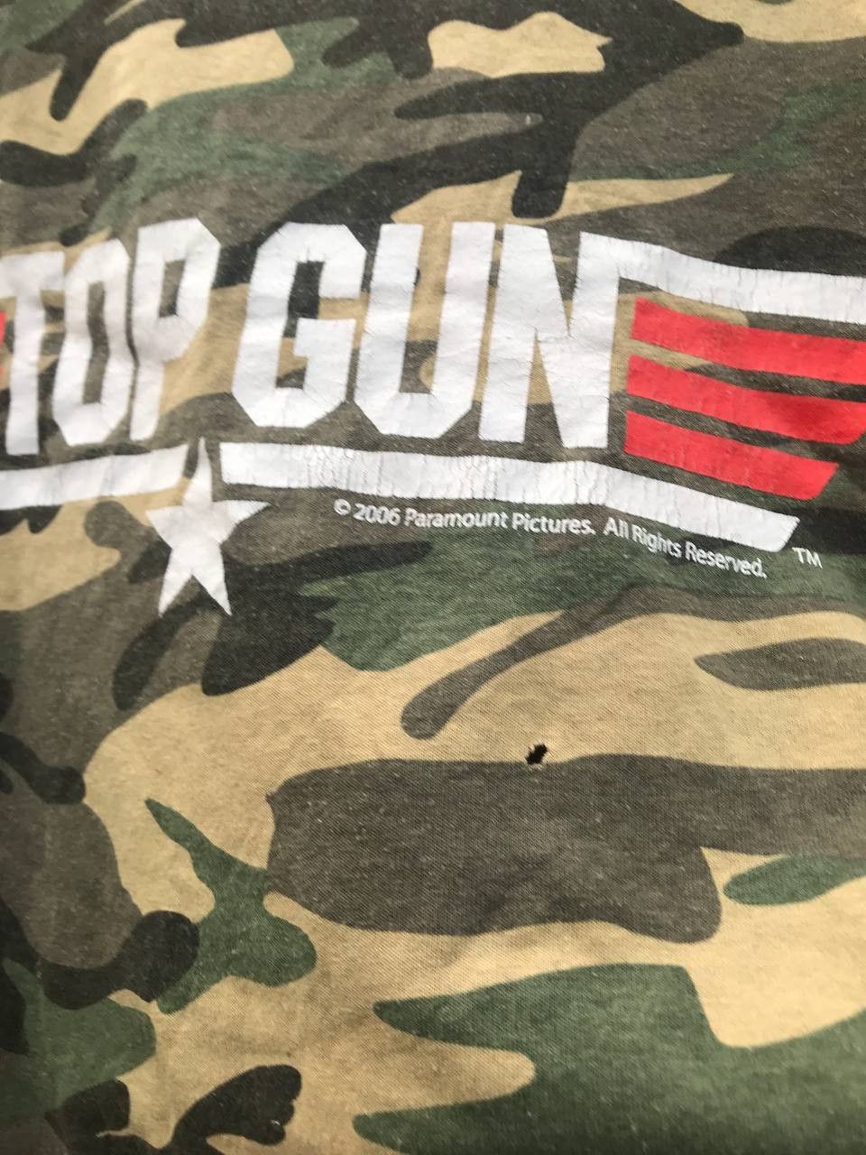 Vintage Vintage TOPGUN Movie Camo Tee Size US XL / EU 56 / 4 - 2 Thumbnail