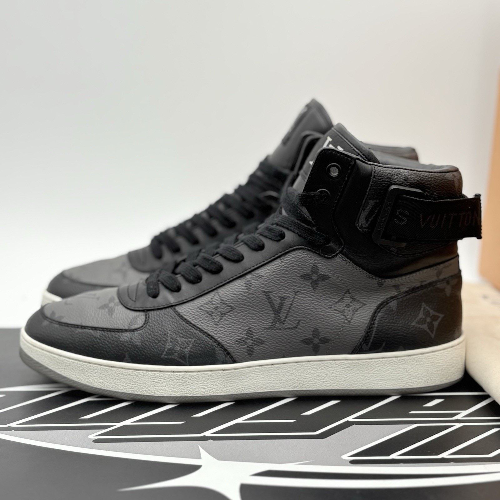 Louis Vuitton 8-8.5 US Louis Vuitton Eclipse Rivoli ' Black ' SUPER CLEAN! Size US 8 / EU 41 - 1 Thumbnail