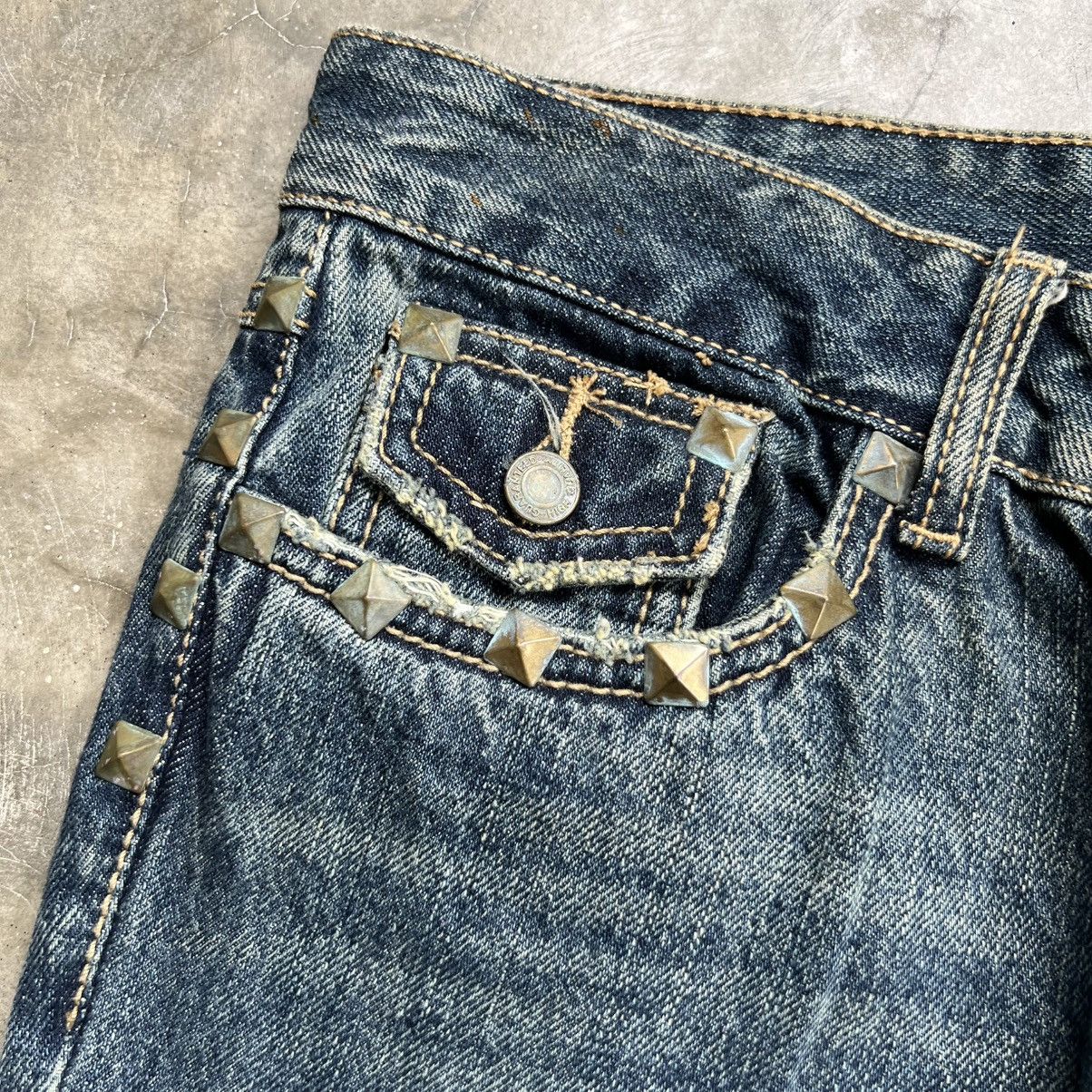 Le Grande Bleu (L.G.B.) 2000s LGB Style Studed Distressed Flare Jeans Size US 29 - 8 Thumbnail