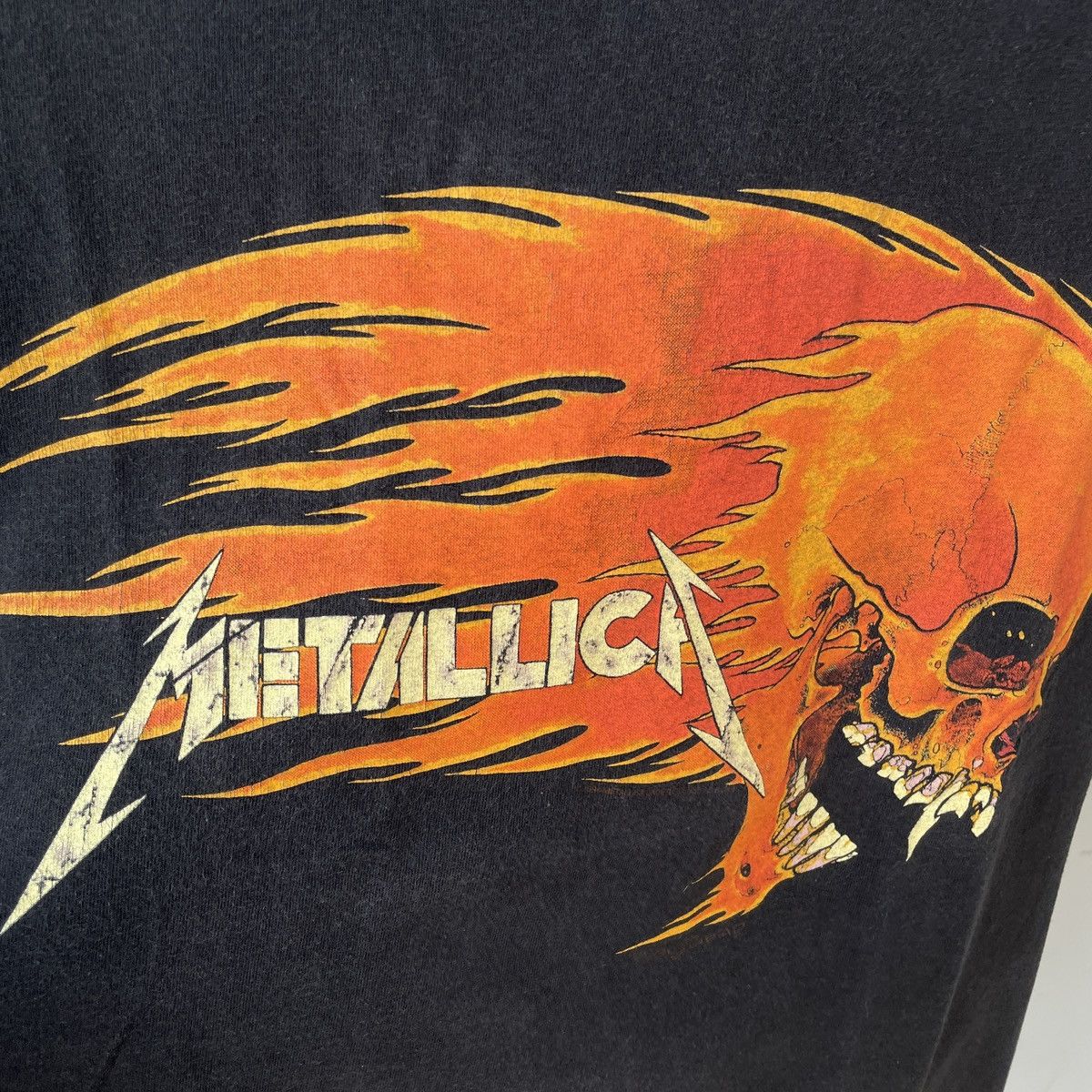 Giant Vintage 1994 Metallica Pushead Flaming Vampire Skull Tee Size US L / EU 52-54 / 3 - 2 Thumbnail