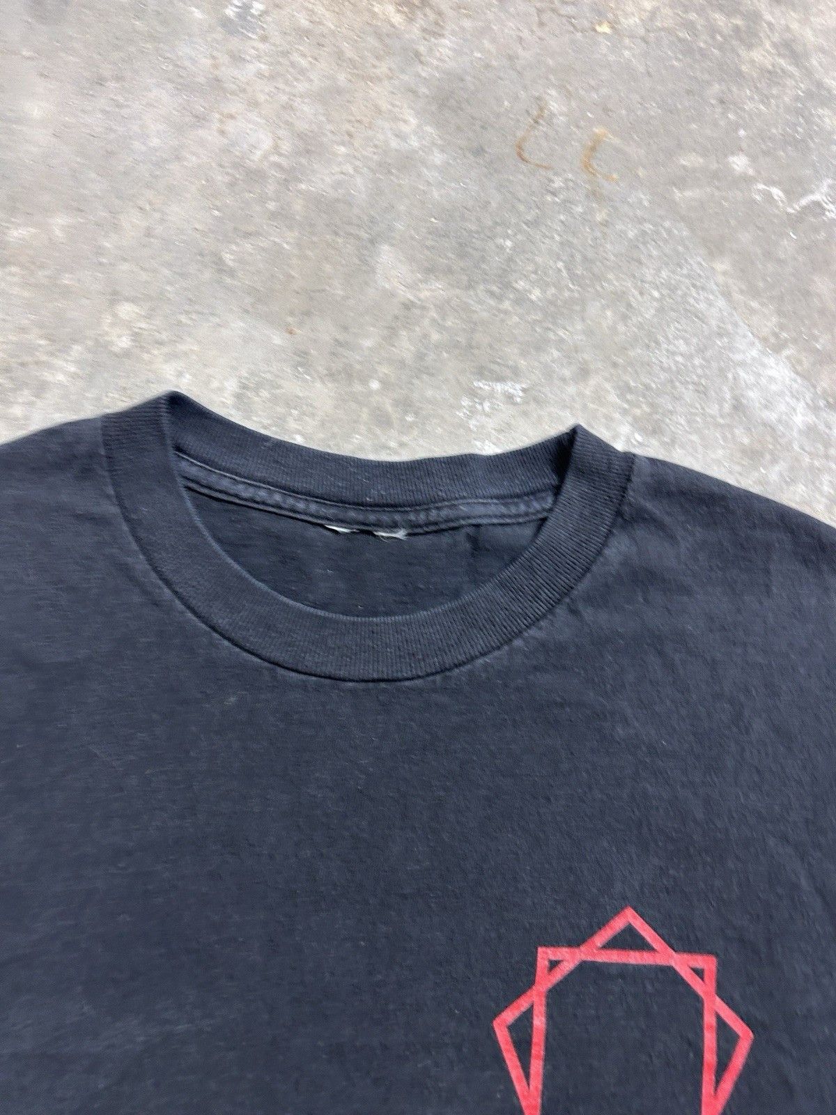Other Vintage 00’s Heptagram Tool Logo T-shirt Size Medium Size US M / EU 48-50 / 2 - 3 Thumbnail