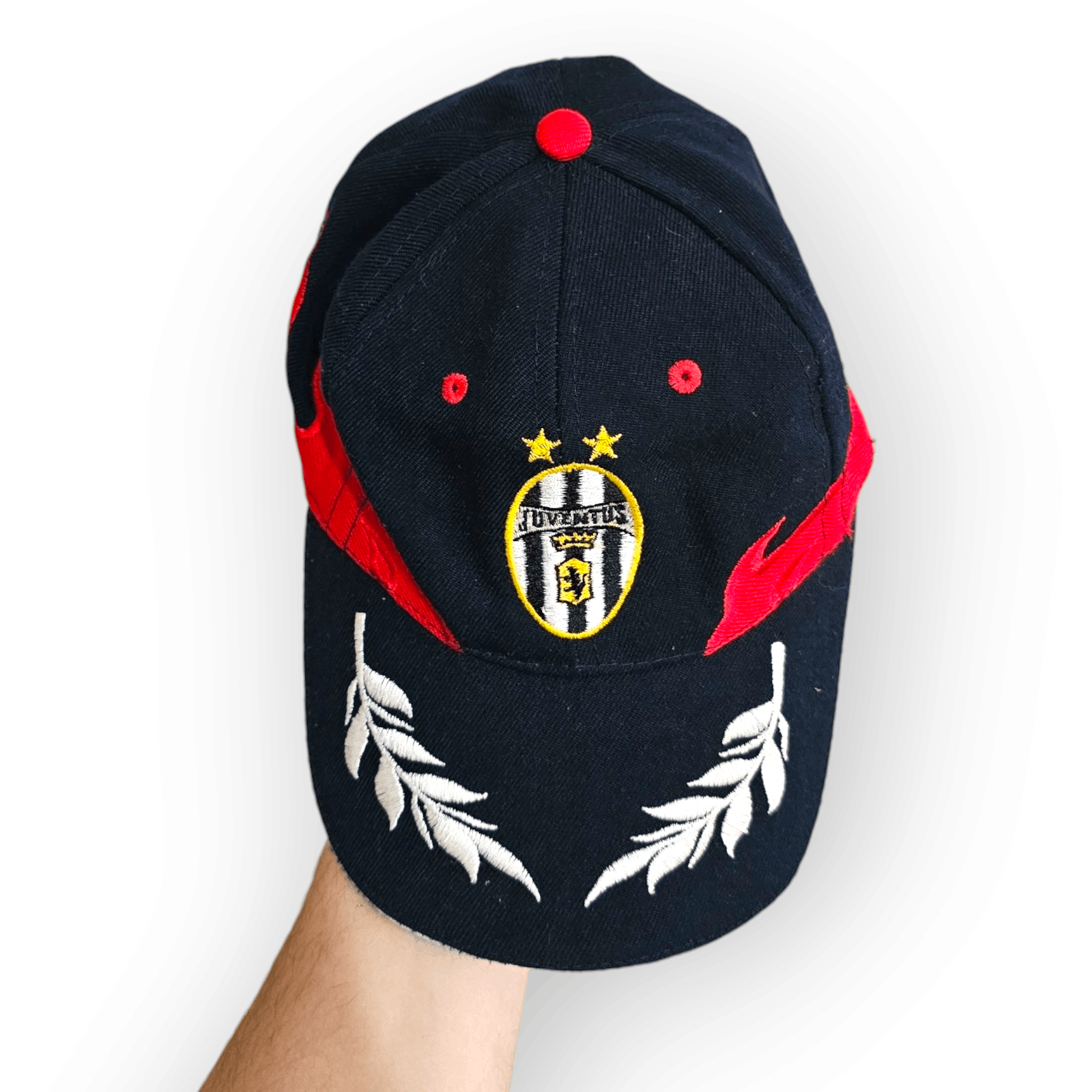 Vintage Juventus Vintage Flames Hat Size ONE SIZE - 2 Thumbnail