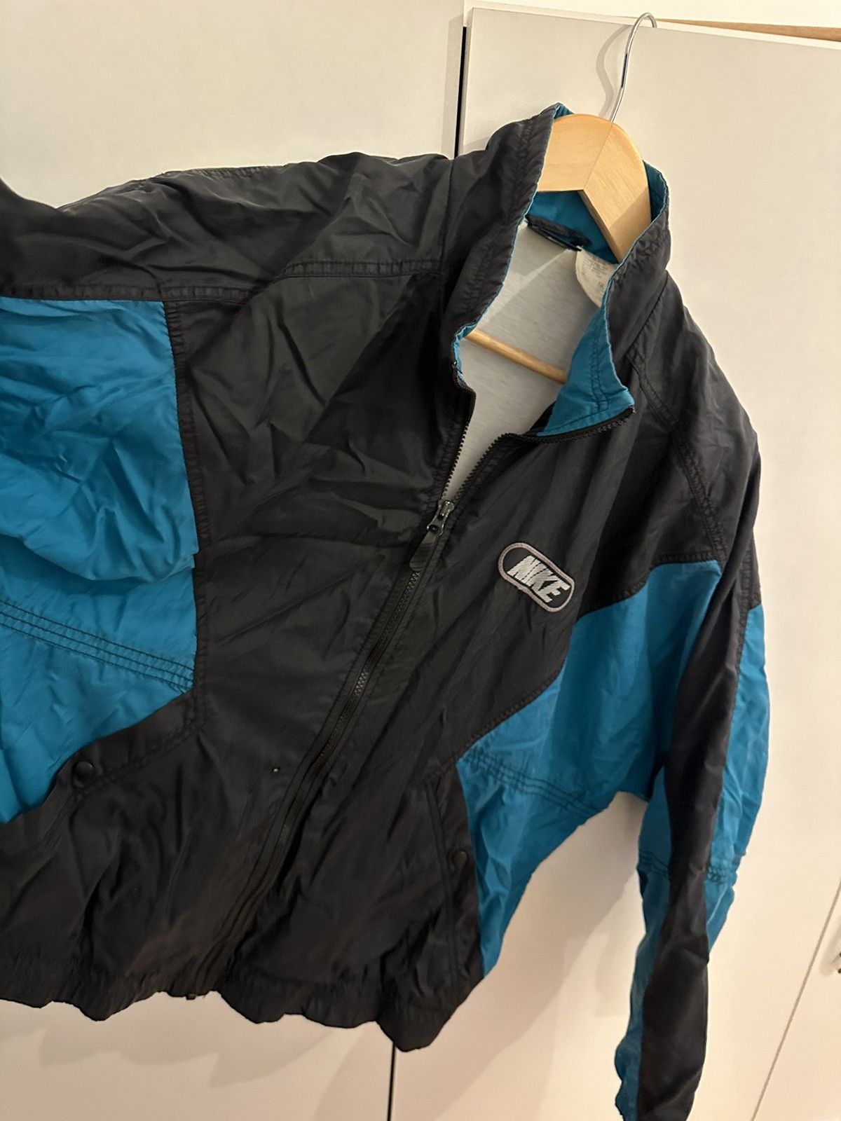 Nike Nike Air Max Jacket Windbreaker Size M Vintage Jacke Retro Size US M / EU 48-50 / 2 - 6 Thumbnail