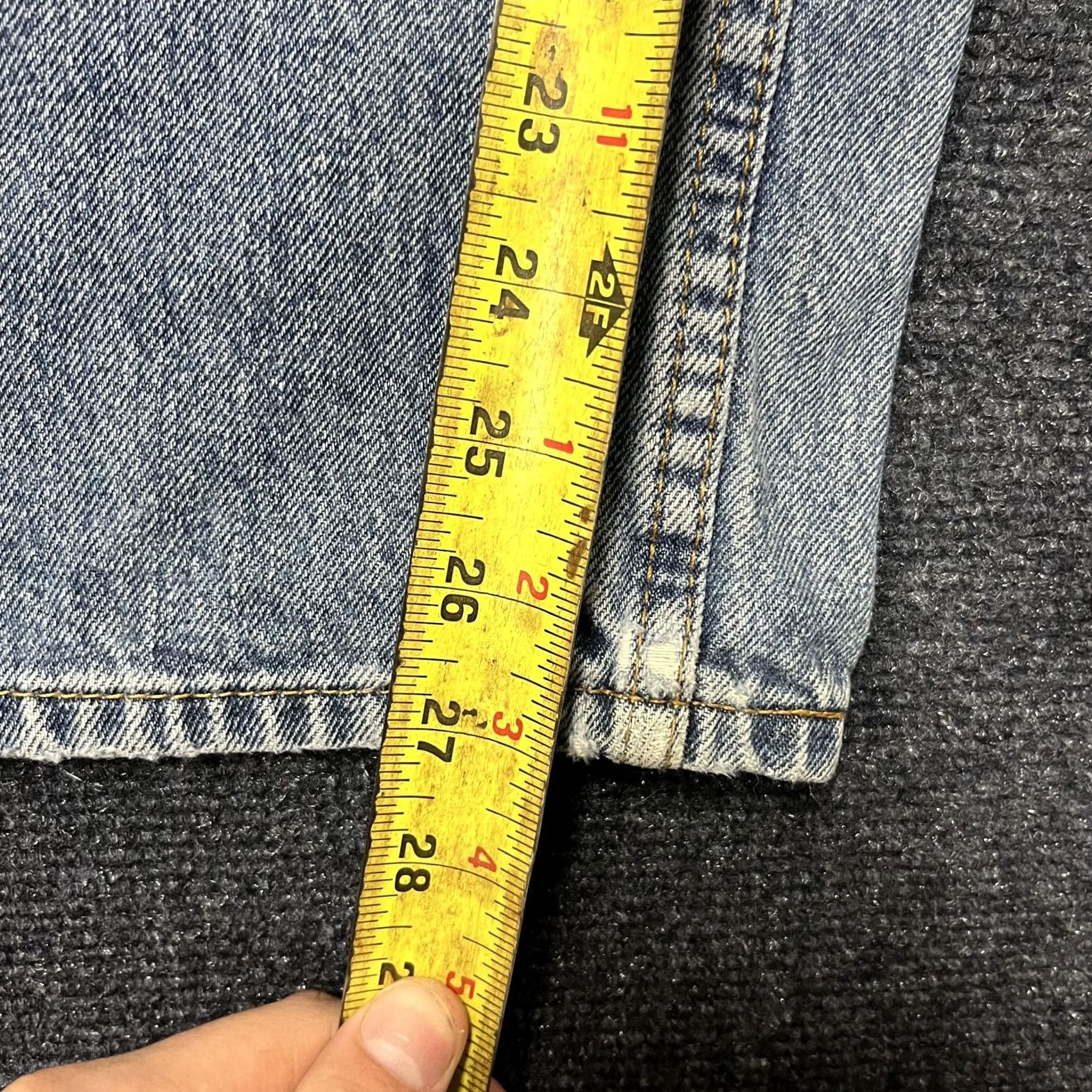 Levi's Levi's Jeans Mens 36x30 Blue Relaxed Tapered Leg Denim Medium Wash 550 Relaxed Fit Stone Wash Pockets Zip Fly Men Mens Size US 36 / EU 52 - 7 Thumbnail