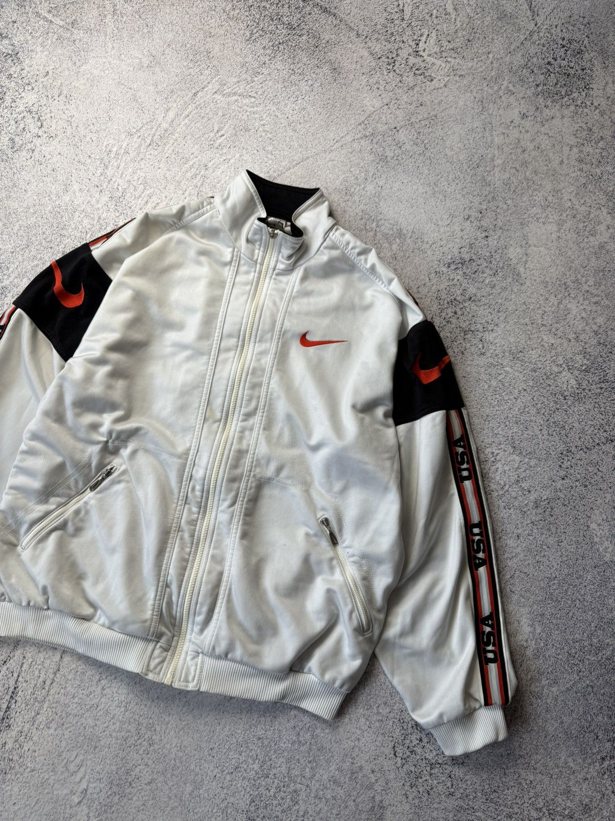 Nike Vintage Nike Zip Up Hoodie USA Big Swoosh Y2K Size US L / EU 52-54 / 3 - 6 Thumbnail