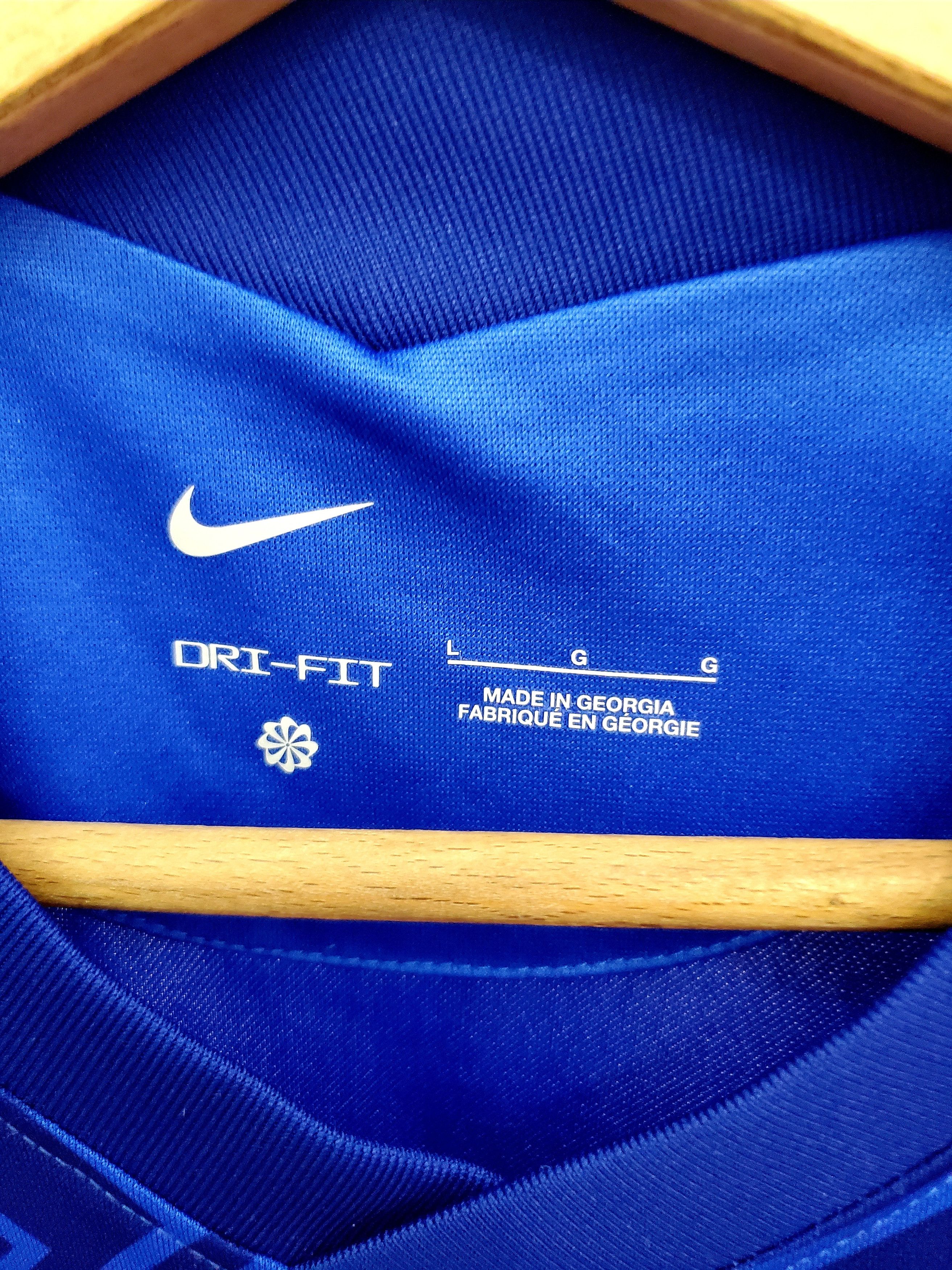 Chelsea Soccer × Nike CHELSEA 2021 2022 HOME jersey New condition size L Size US L / EU 52-54 / 3 - 5 Thumbnail