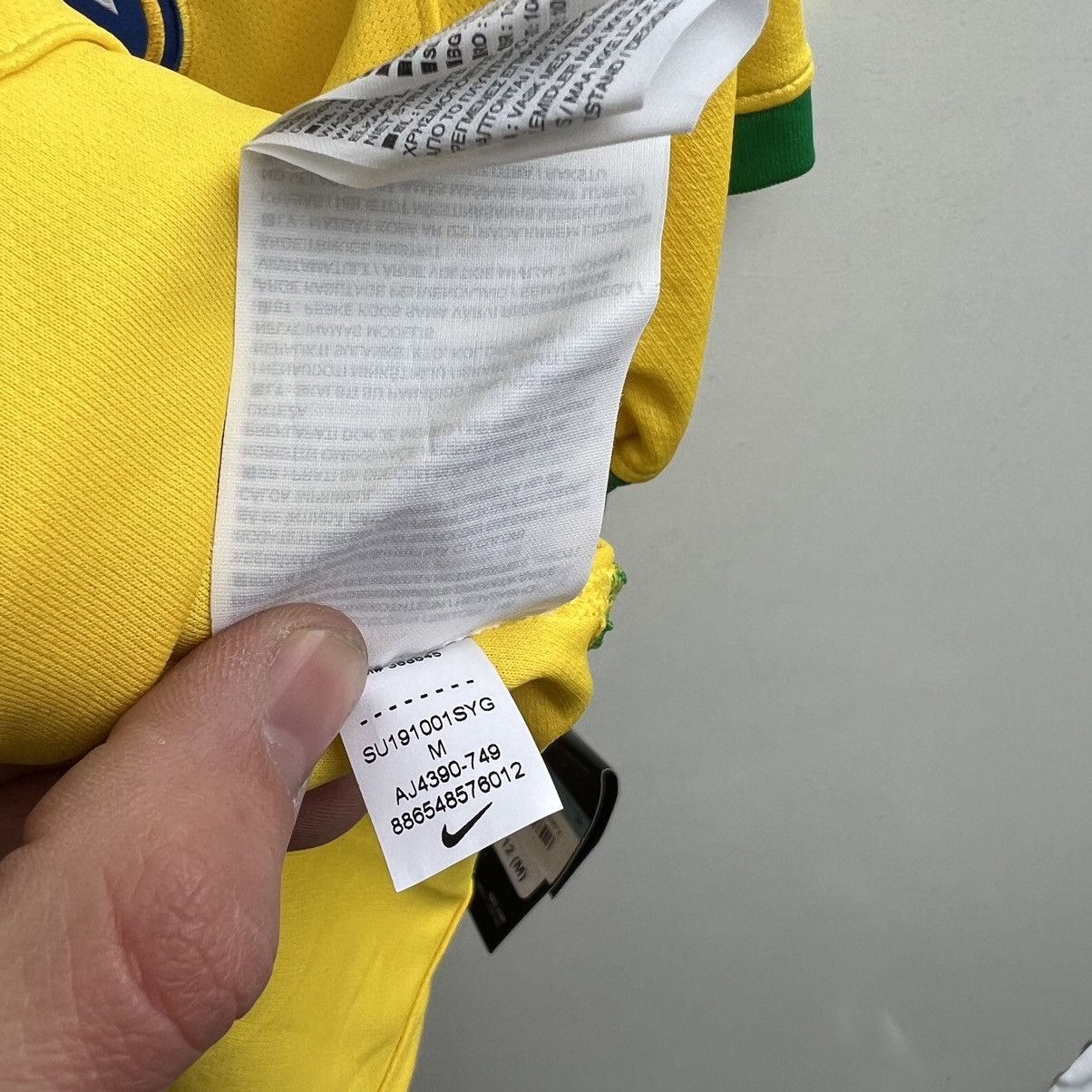 Nike Nike Brazil Home Soccer Jersey 2019-2020 Size M / US 6-8 / IT 42-44 - 7 Thumbnail
