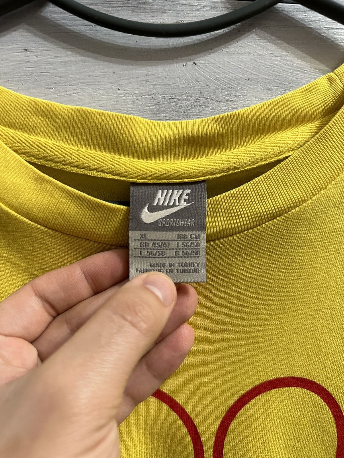 Nike Rare Vintage T-Shirt Nike London Y2K Swoosh drill style Size US XL / EU 56 / 4 - 7 Thumbnail