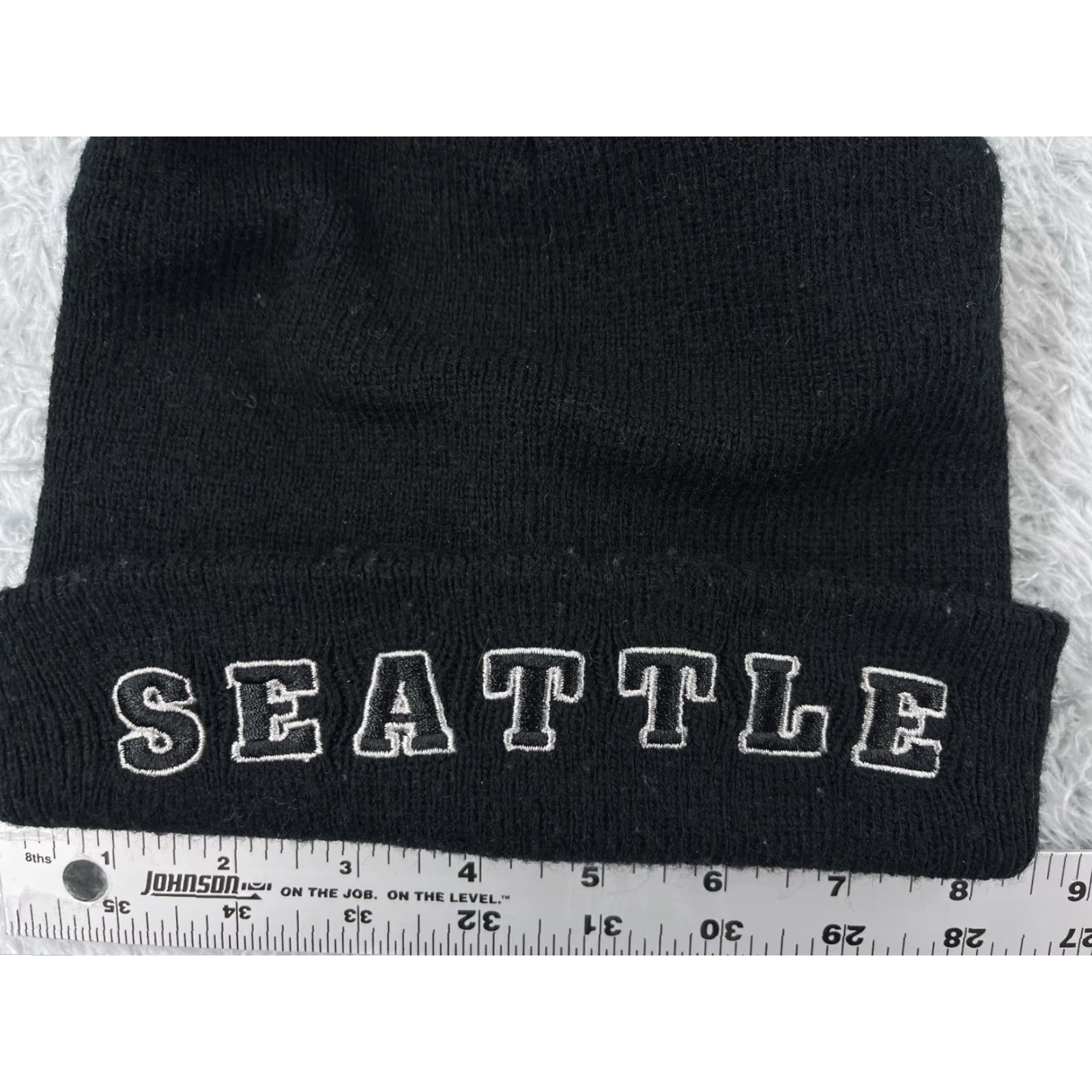 Vintage Seattle Beanie Toque Adult One Size Black Knit Embroidered 100% Acrylic Outdoors Size ONE SIZE - 2 Thumbnail