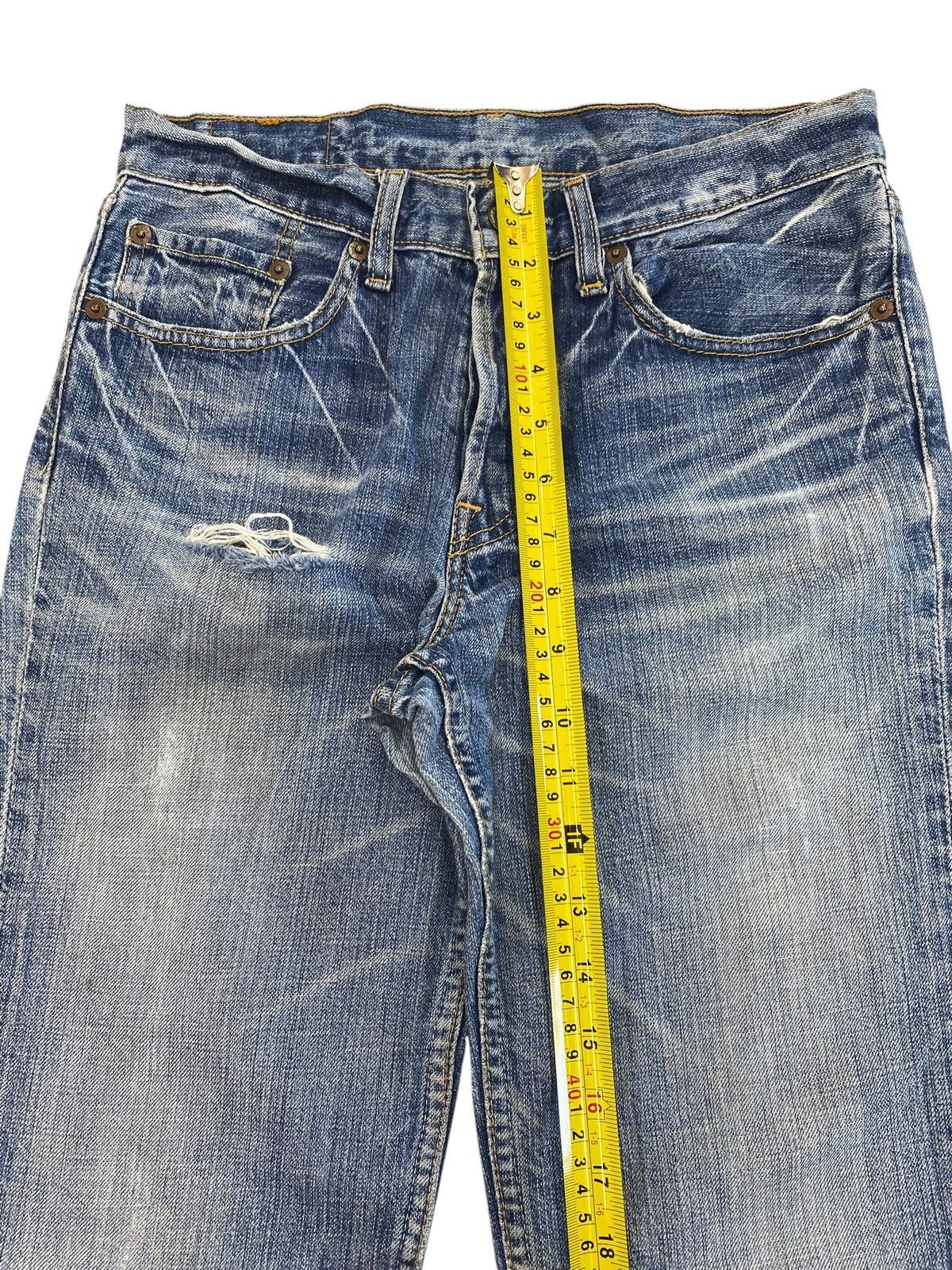 Levi's Vintage Levi’s Faded Wash Ripped Style Loose Jeans Size US 28 / EU 44 - 11 Thumbnail