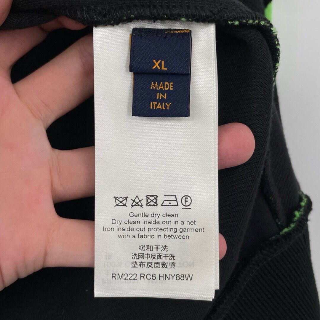 Louis Vuitton Louis Vuitton lv black and green flocked full logo runway h Size US XL / EU 56 / 4 - 4 Thumbnail