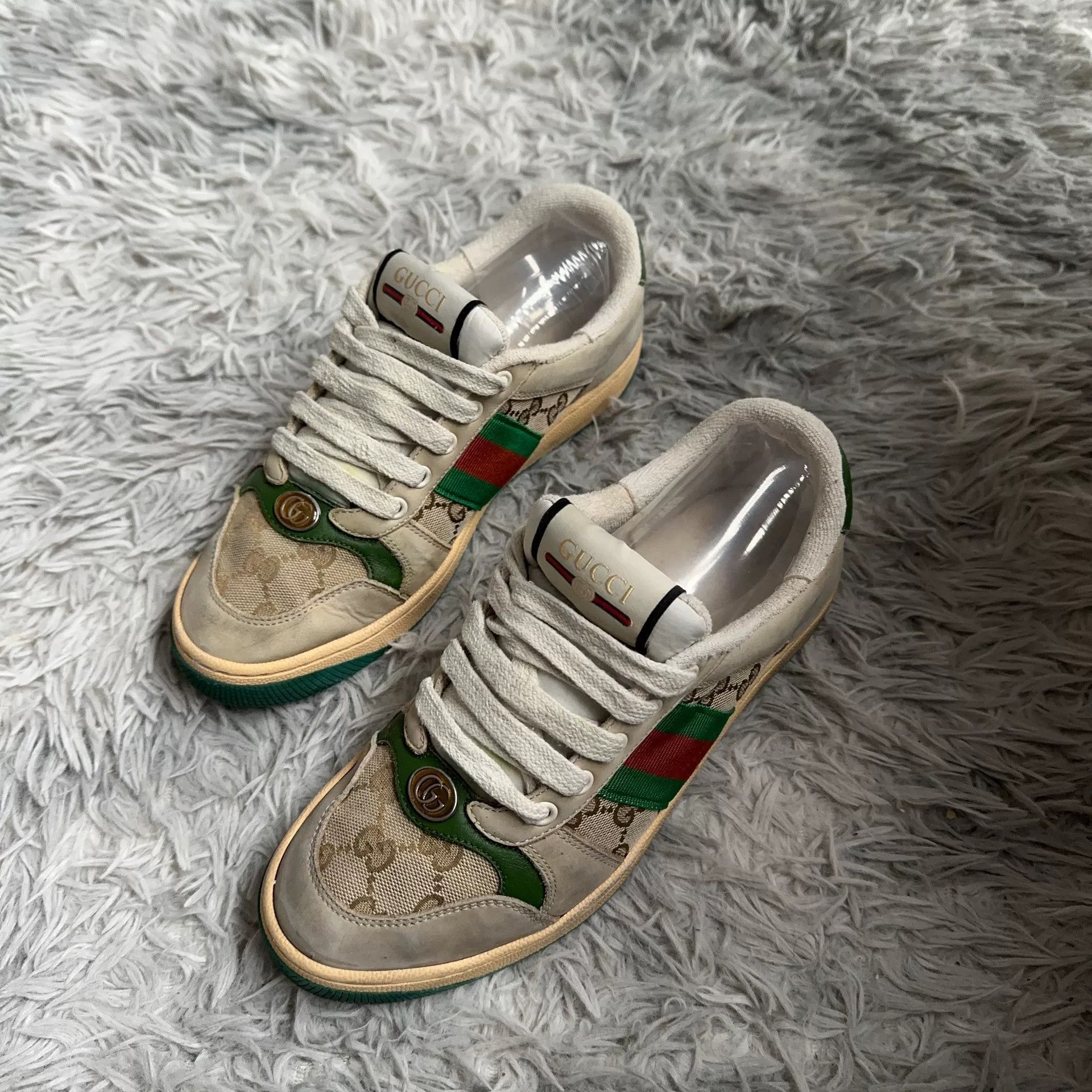 Gucci Gucci Lowtop Sneakers 37 Women Size US 6.5 / IT 36.5 - 1 Thumbnail