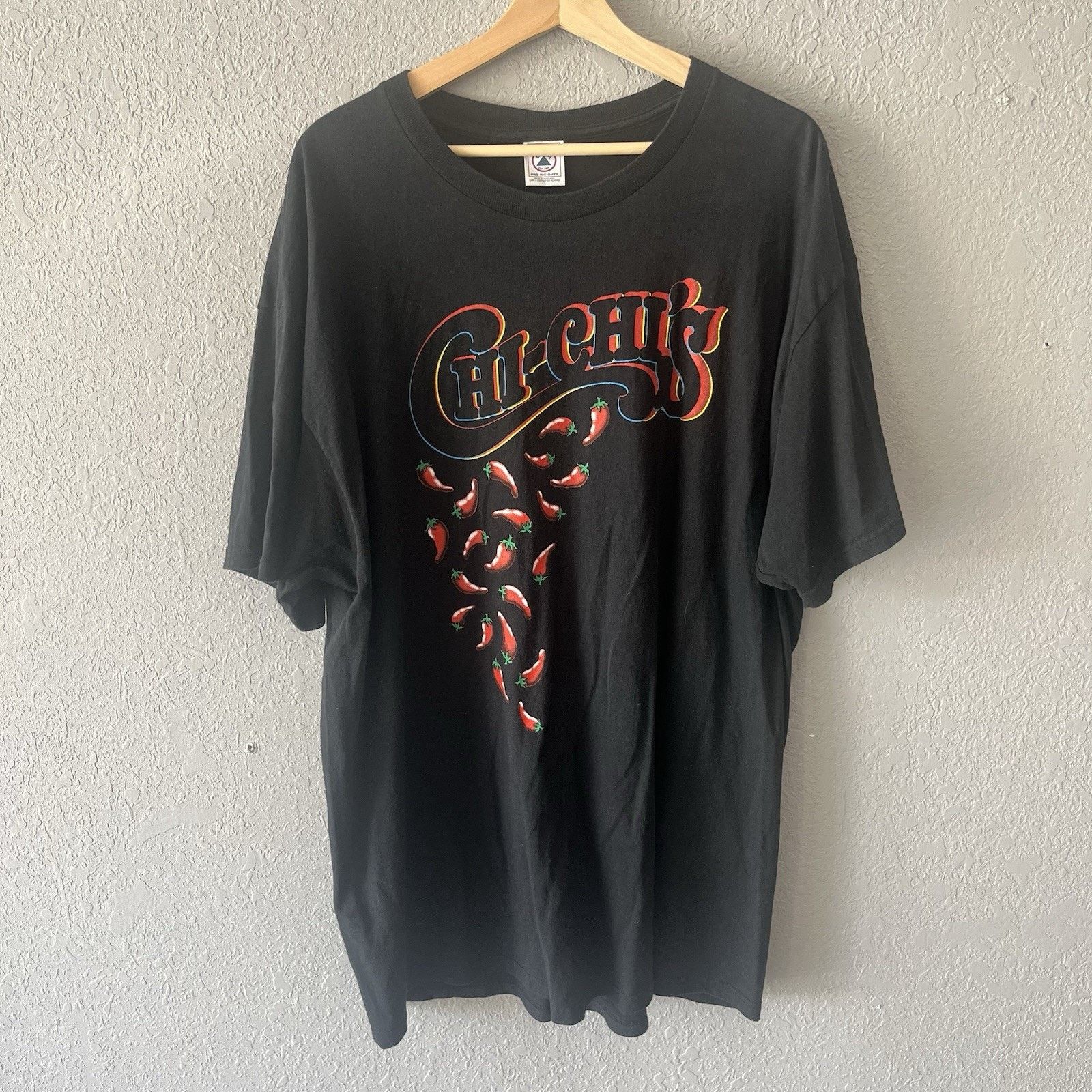 Vintage Vintage 90’s Chilis Tshirt Men’s XXL Peppers Promo Restauran Size US XXL / EU 58 / 5 - 1 Thumbnail