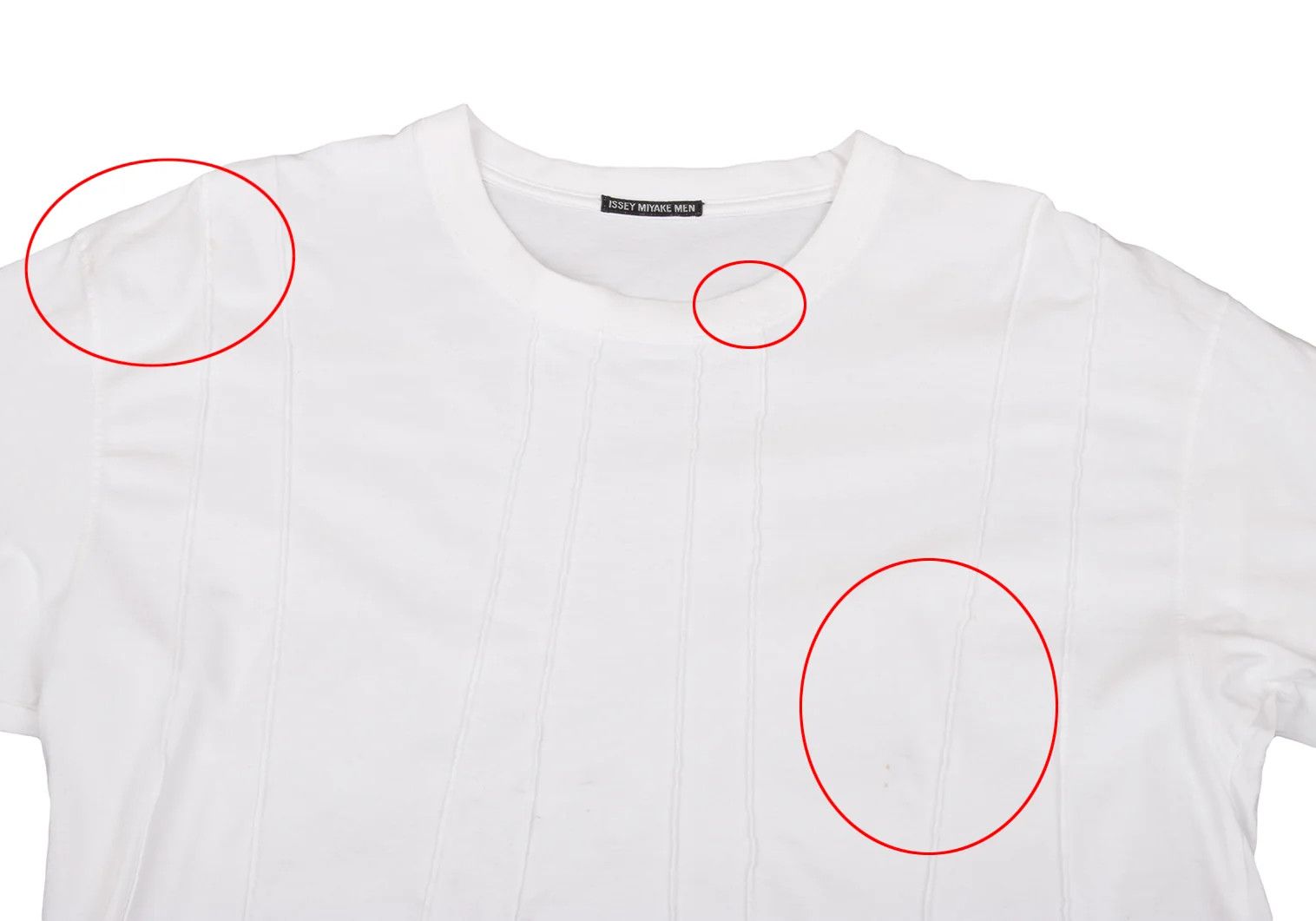 Issey Miyake Cotton Front Pleats T-Shirt in White Size M Size US M / EU 48-50 / 2 - 2 Thumbnail