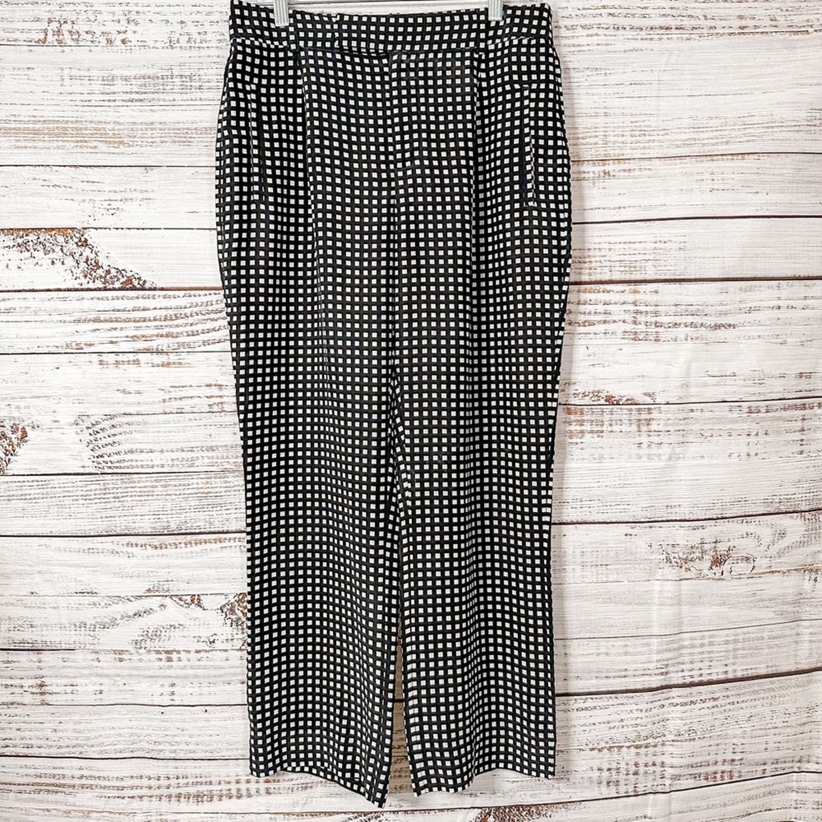 Equipment Equipment 100% Silk Cropped Pants, EUC, Size 6, MSRP $340 Size 28" / US 6 / IT 42 - 4 Thumbnail