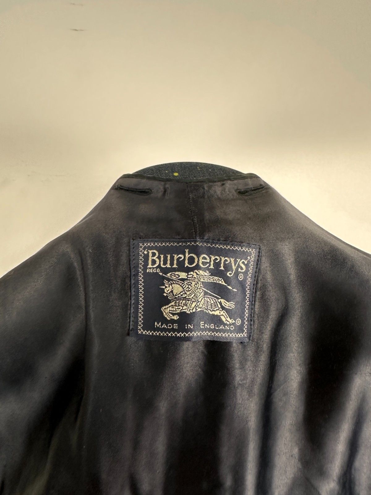 Burberry Burberry's Sleeveless Coat Jacket Lining Wool Blue Sz 50 Size US M / EU 48-50 / 2 - 9 Thumbnail