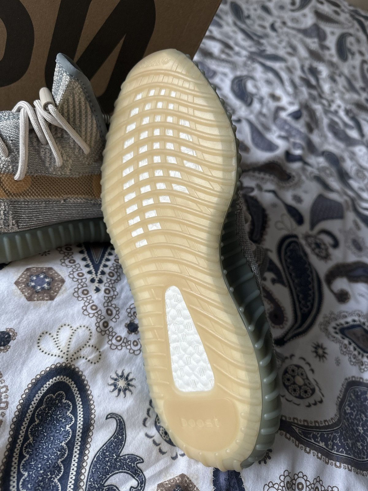 Yeezy Yeezy 350 V2 Israfil Size US 8 / EU 41 - 2 Thumbnail