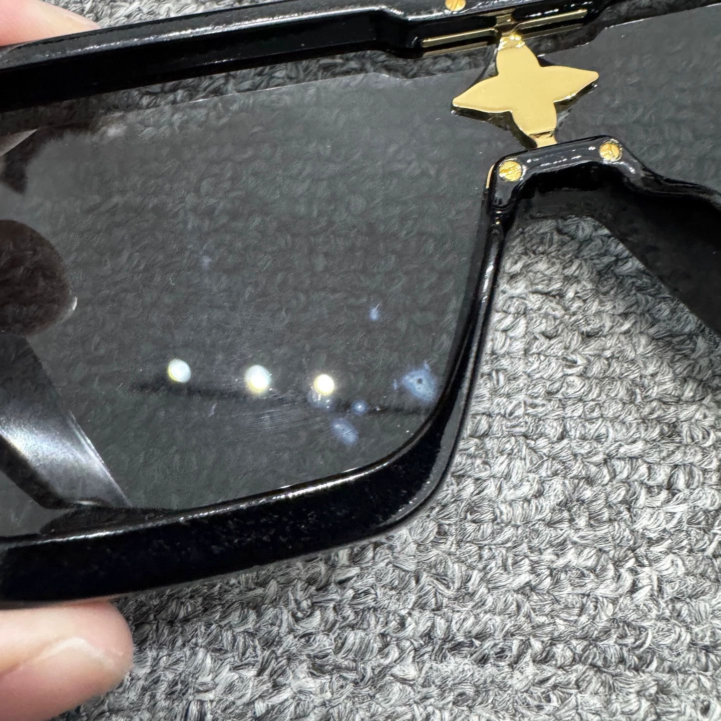 Louis Vuitton LV crystal clover 95 new one size sunglasses Size ONE SIZE - 7 Thumbnail