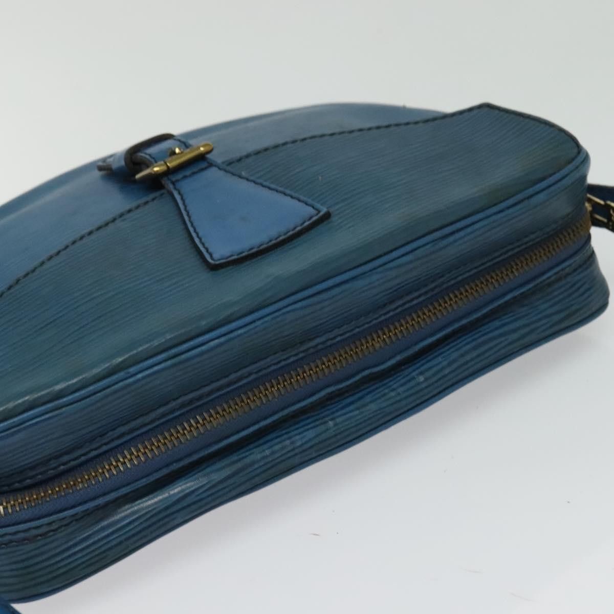 Louis Vuitton LOUIS VUITTON Epi June Feuille Shoulder Bag Blue M52155 Size ONE SIZE - 6 Thumbnail