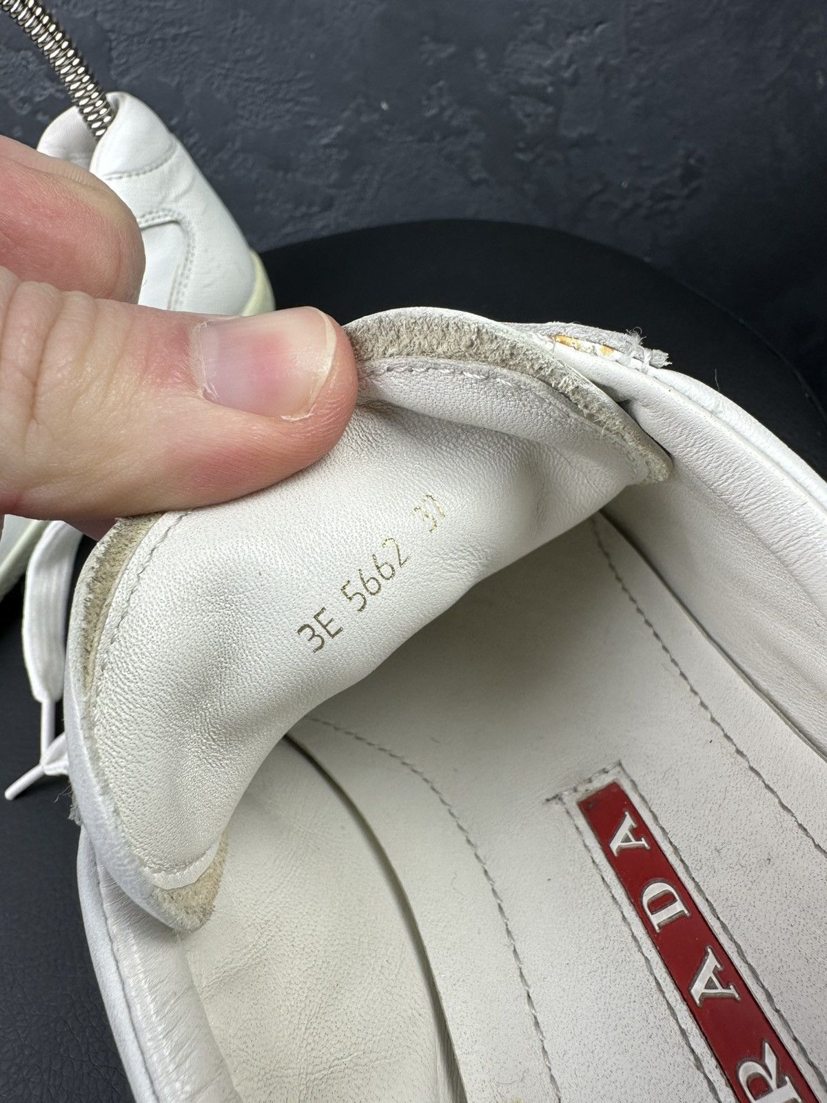 Prada Prada Vintage Leather Casual Low Top Shoes Womens's Size 37 Size US 7 / IT 37 - 11 Thumbnail