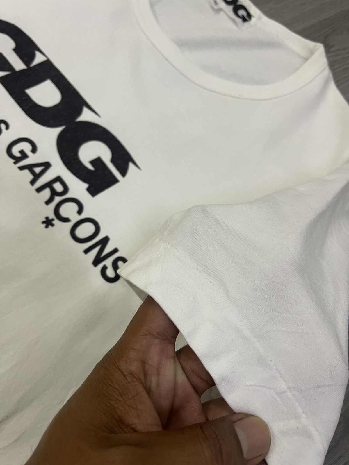 Comme des Garcons CDG spell out shirt Size US M / EU 48-50 / 2 - 5 Thumbnail