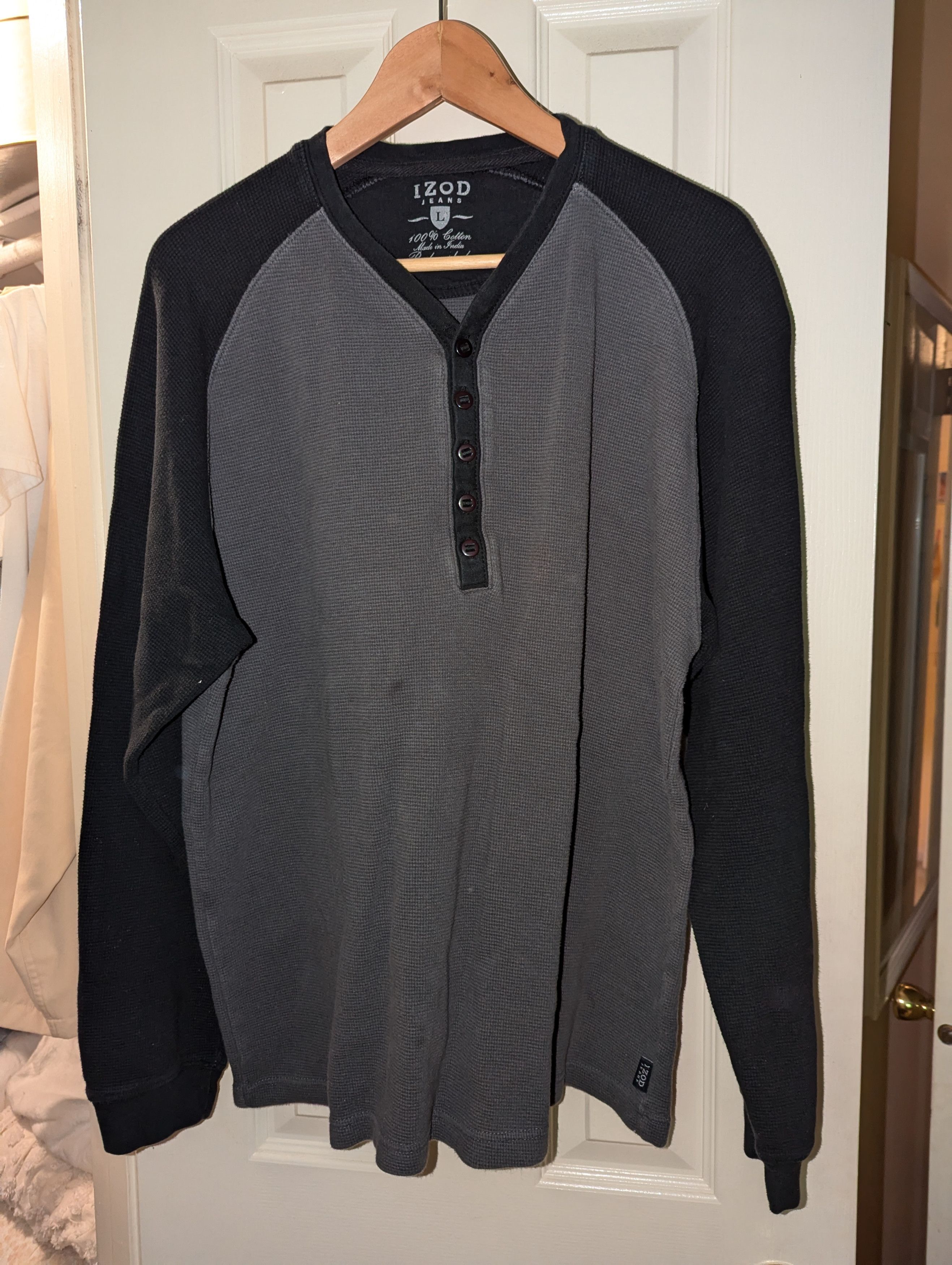Izod Men's Henley knit long sleeve Size US L / EU 52-54 / 3 - 1 Thumbnail