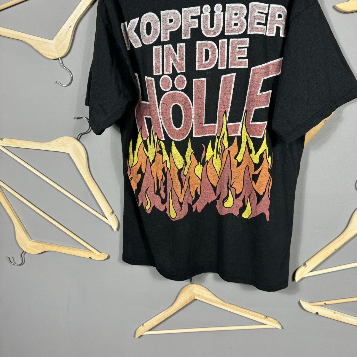 Band Tees × Vintage Vintage 1993 Die Arzte Kopfüber in Die Hölle AOP T-shirt Size US XL / EU 56 / 4 - 9 Thumbnail