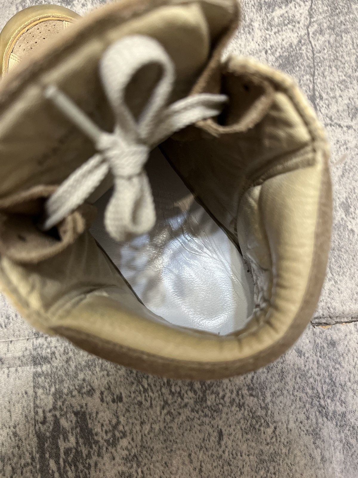 Maison Margiela Maison Margiela Gats High Top Sneakers Size US 6 / EU 39 - 10 Thumbnail