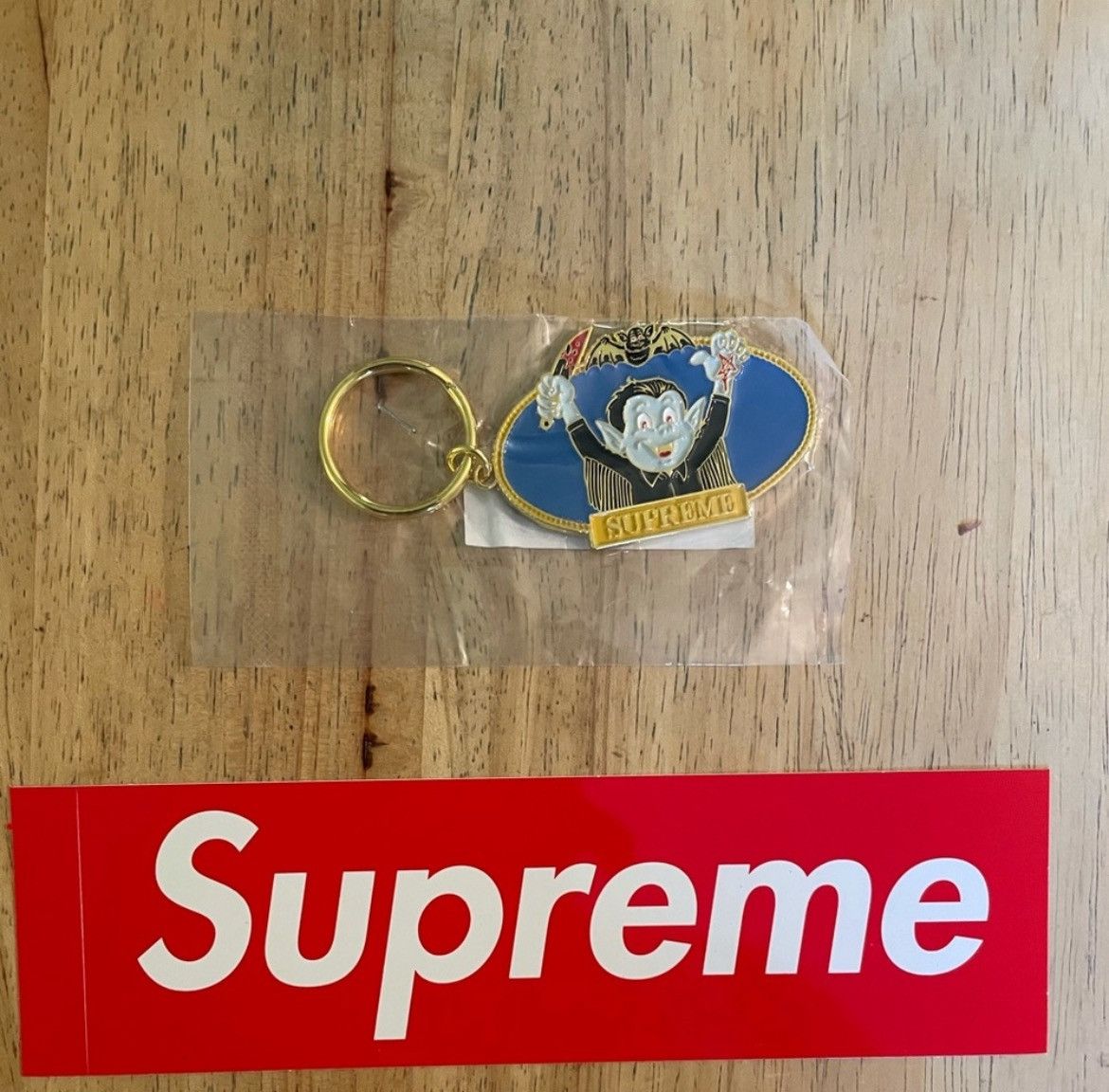 Supreme Supreme vampire boy keychain Size ONE SIZE - 1 Thumbnail
