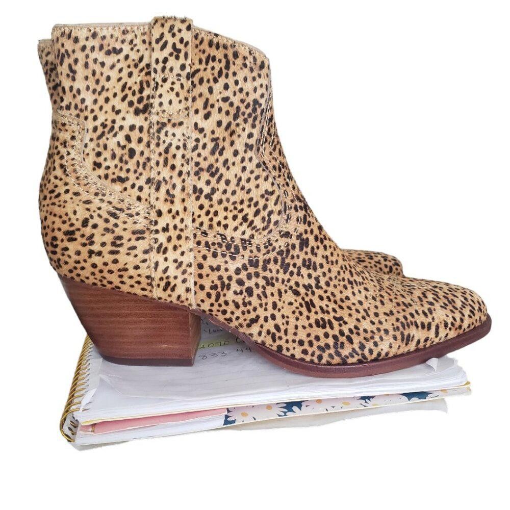 Designer SH135 Dolce Vita NWOT Genuine Cow Hair Zip Bootie 9.5 Size US 9.5 / IT 39.5 - 2 Thumbnail