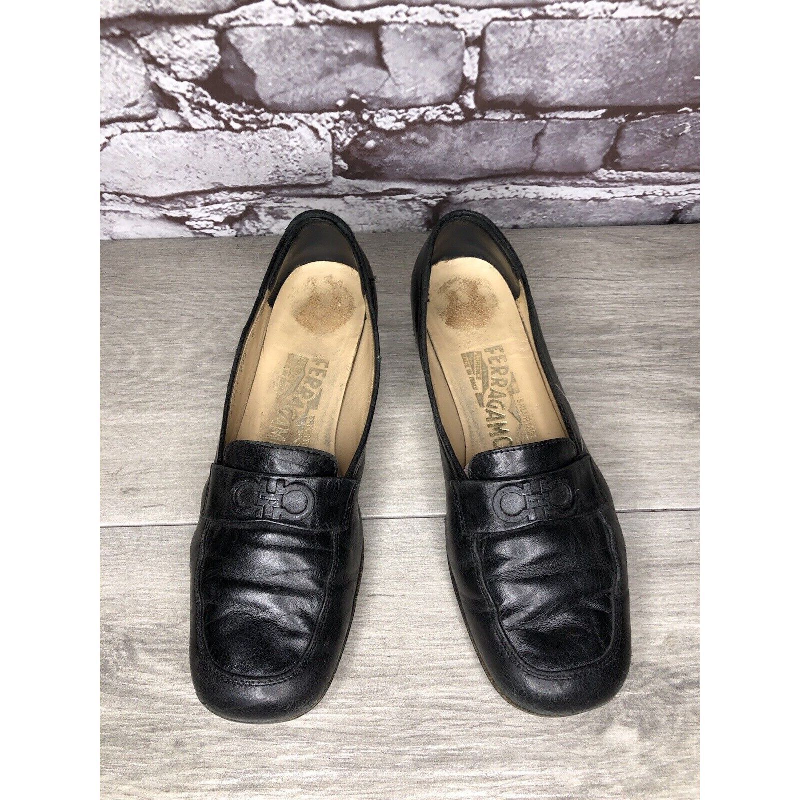 Salvatore Ferragamo Salvatore Ferragamo Black Leather Logo Slip On Loafer Shoes Size US 6 / IT 36 - 2 Thumbnail
