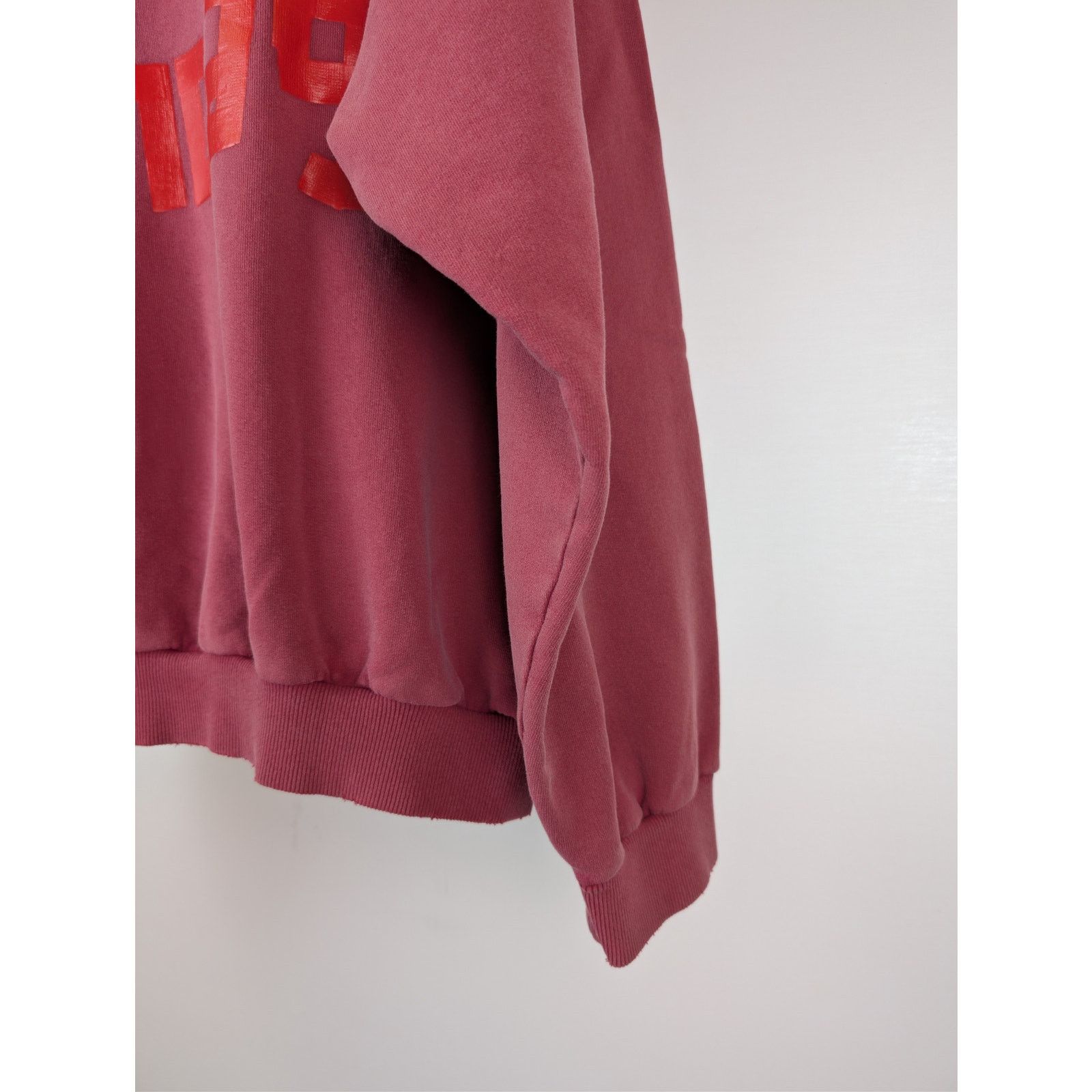 Balenciaga o1rshd1 Tape Type Ripped Pocket Hoodie in Raspberry Size US S / EU 44-46 / 1 - 13 Thumbnail