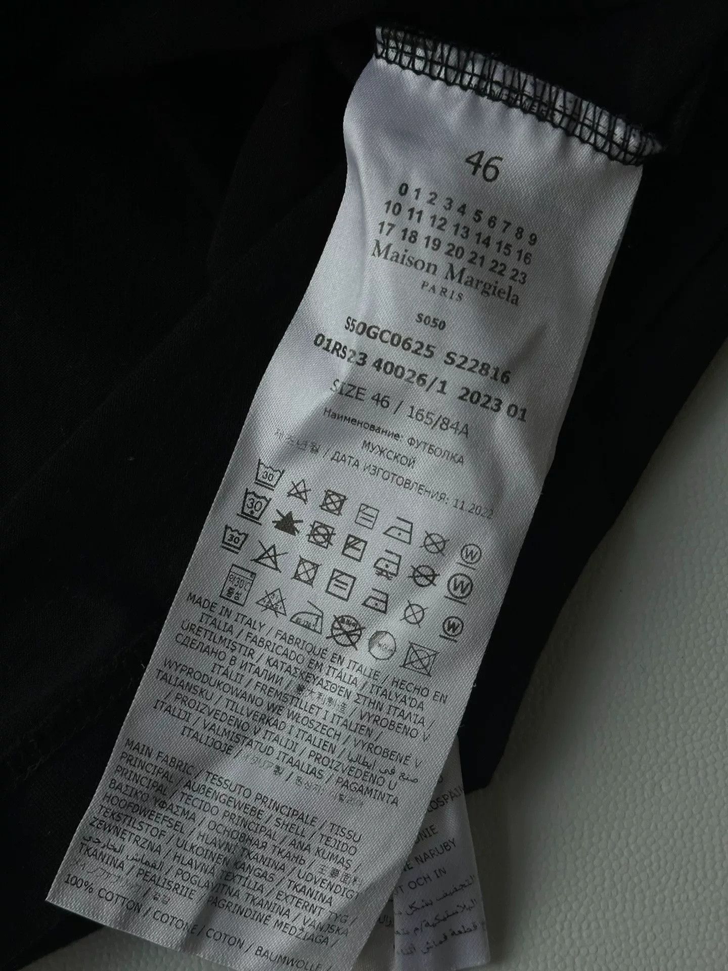 Maison Margiela Maison Margiela Black Hollow Short Sleeve Size US S / EU 44-46 / 1 - 4 Thumbnail