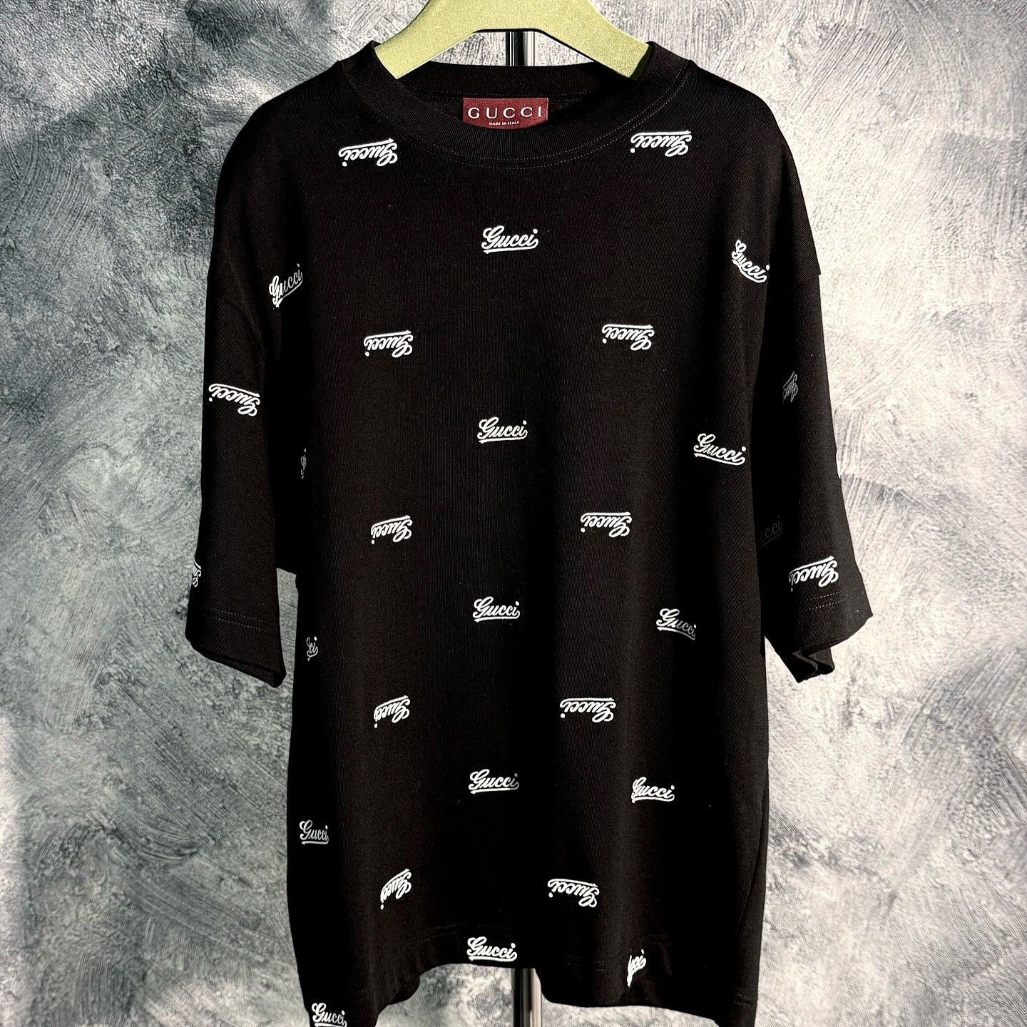 Gucci Gucci Embroidered Logo T-Shirt Size XXS Size US XXS / EU 40 - 1 Thumbnail