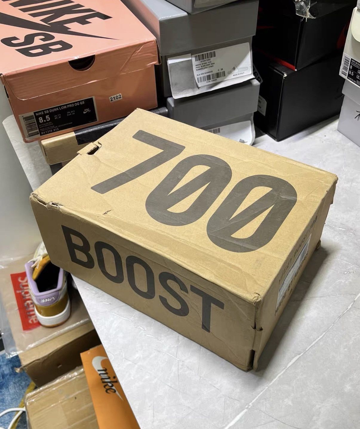 Yeezy Yeezy 700 Cream Grey J42 Size US 6.5 / IT 36.5 - 8 Thumbnail