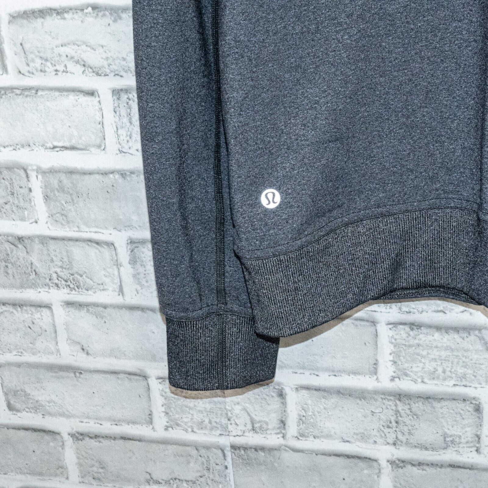 Lululemon Lululemon Full Zip Teck Jacket Multi pocket in Char Gray Size US L / EU 52-54 / 3 - 4 Thumbnail