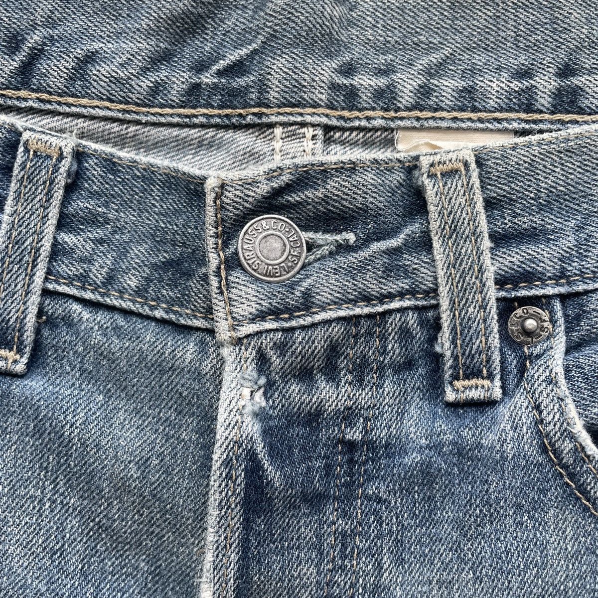 Levi's Vintage Levi’s 501 Faded Distressed Jeans Pants Denim W32 Size US 32 / EU 48 - 6 Thumbnail