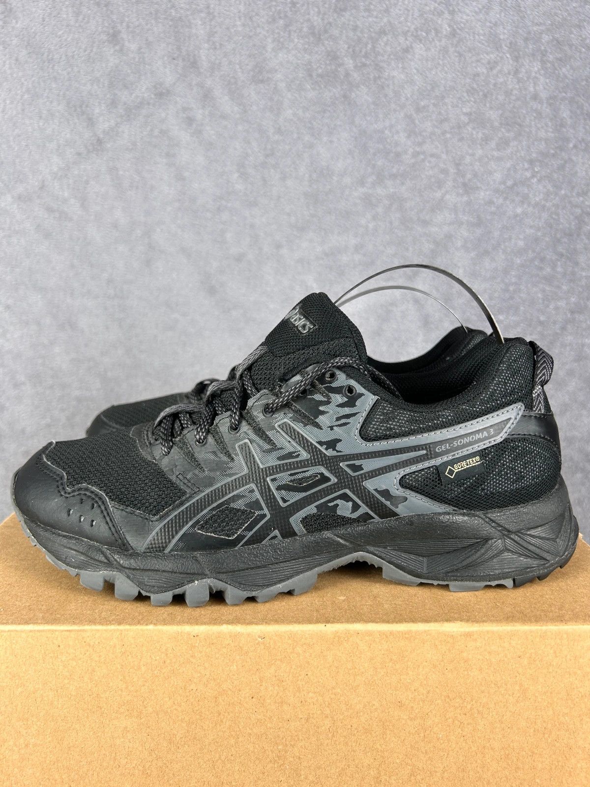 Asics Asics Gel-Sonoma 3 Gore-Tex black trekking sneakers Size US 7 / IT 37 - 2 Thumbnail