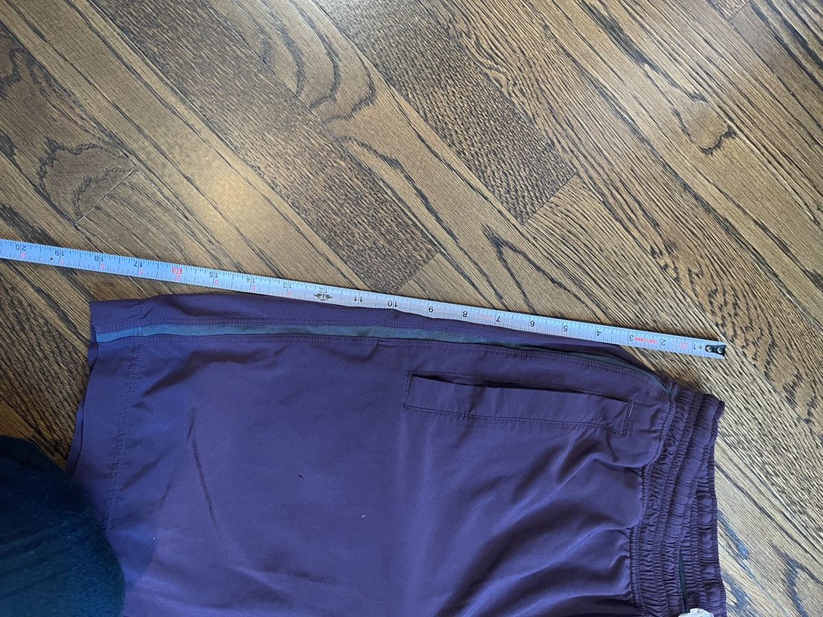 Lululemon Lululemon lined shorts aubergene size medium Size US 32 / EU 48 - 6 Thumbnail