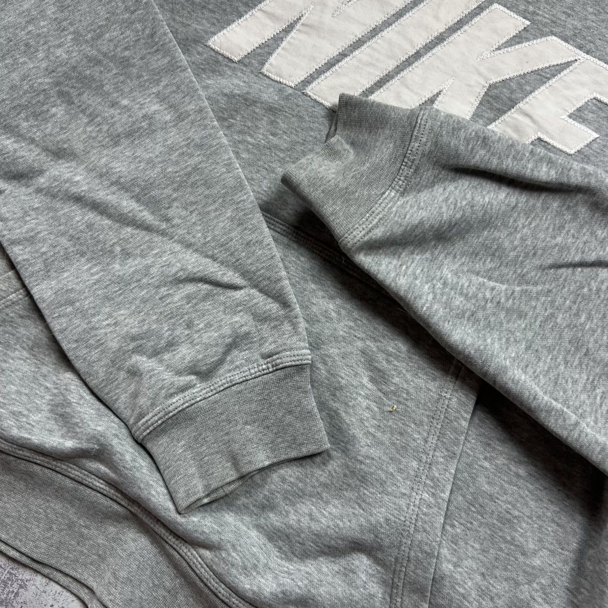 Nike 00s NIKE BIG EMBROIDERED LOGO VINTAGE Y2K PULLOVER HOODIE Size US M / EU 48-50 / 2 - 6 Thumbnail