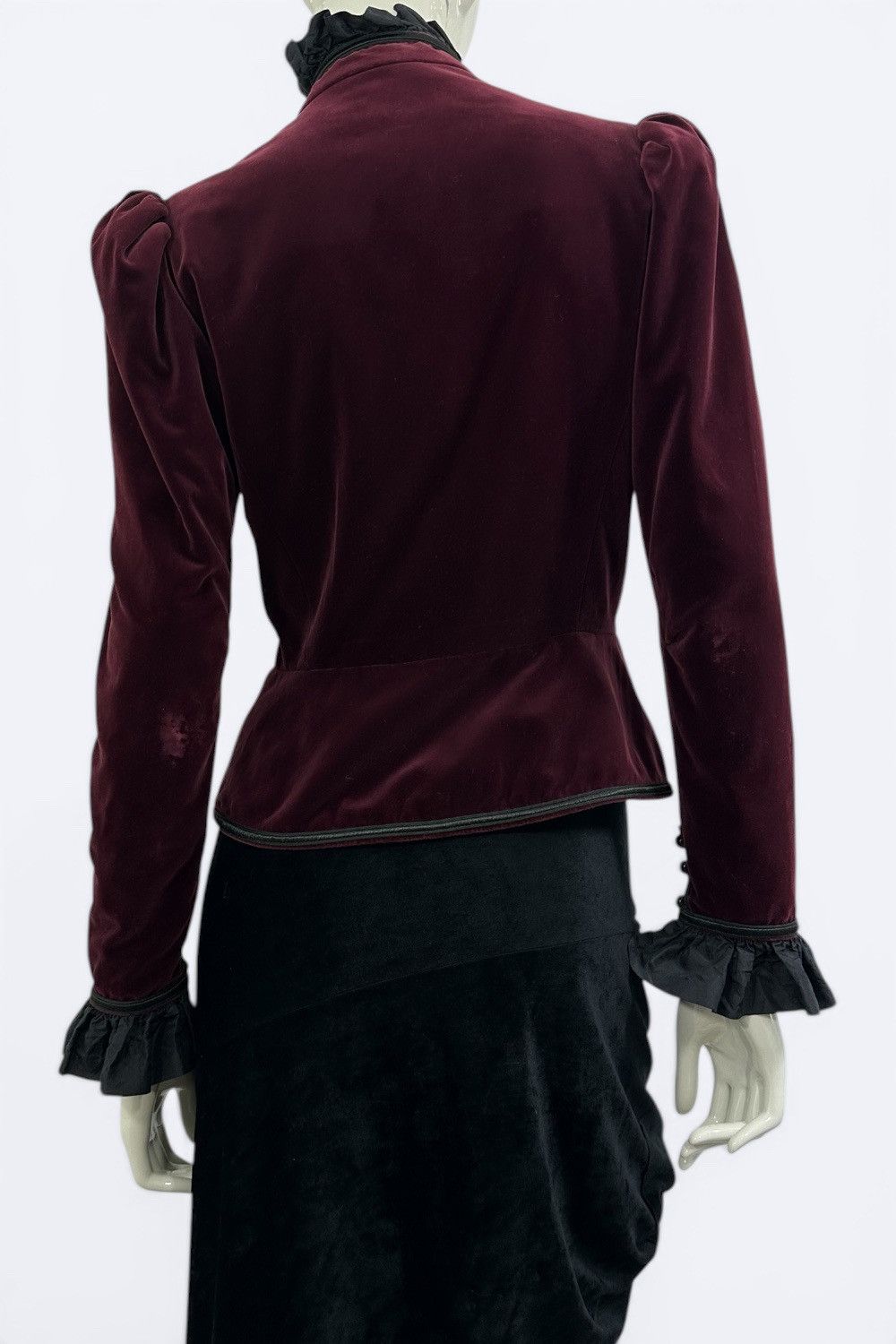 Yves Saint Laurent 1977 Velvet Vampire Jacket by Yves Saint Laurent Size S / US 4 / IT 40 - 7 Thumbnail