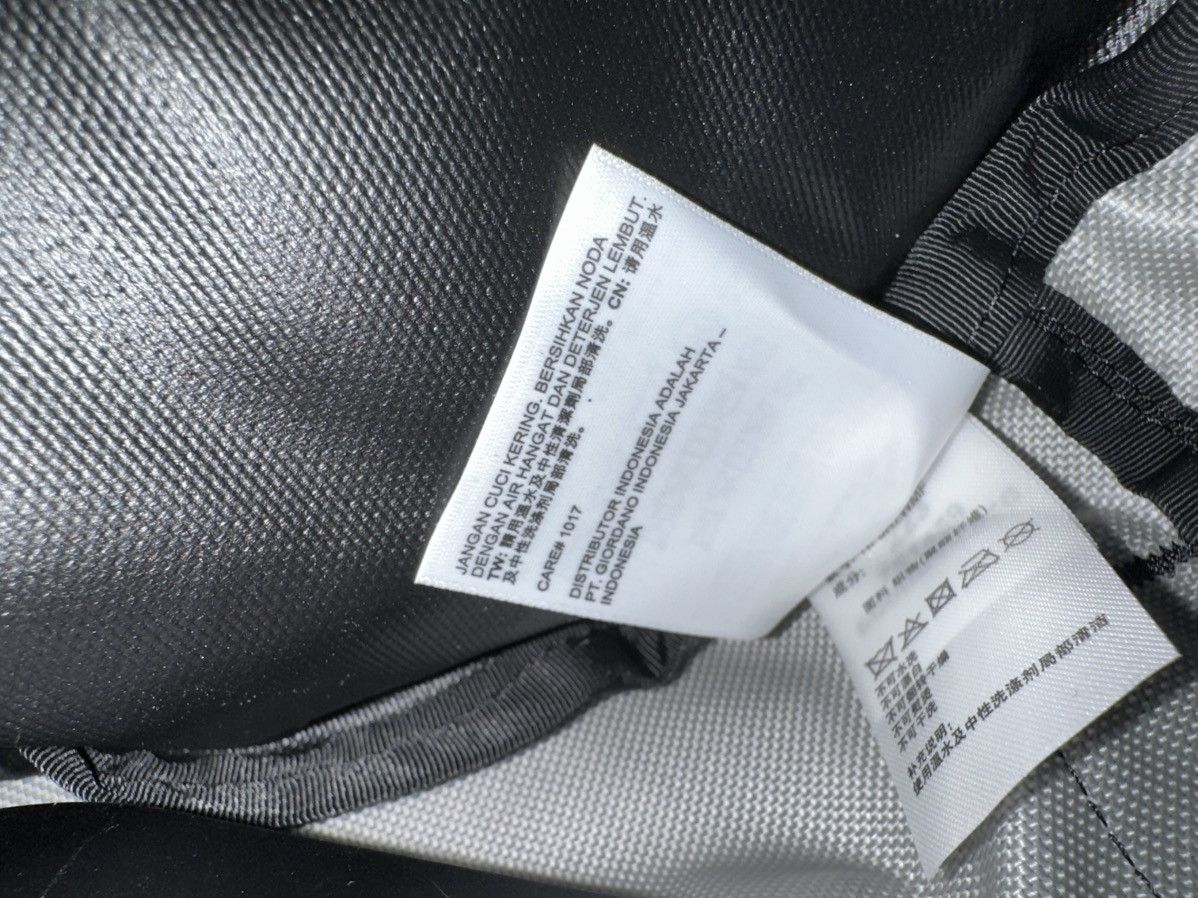 Kaws × The North Face Kaws x The North Face Basecamp Duffel Size ONE SIZE - 16 Thumbnail