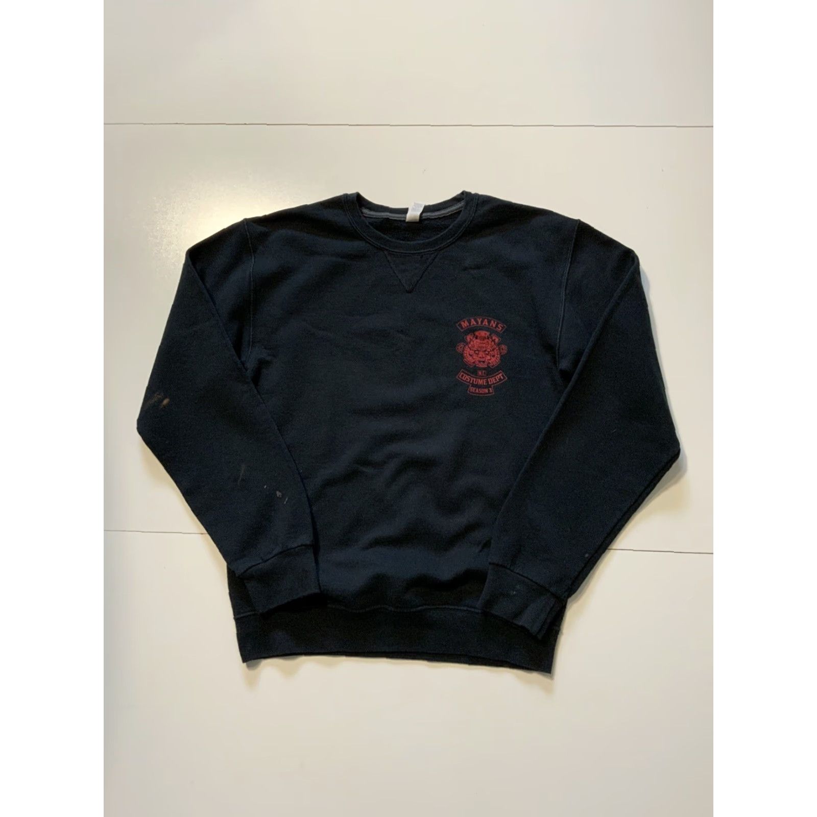 Fruit Of The Loom VINTAGE Mayans M.C. Costume Department Crew Season 3 Motorcycle Crewneck Sweatshirt Sz.S Sweatshirt Men Black Pullover Staining, Piling, Used Size US S / EU 44-46 / 1 - 2 Thumbnail
