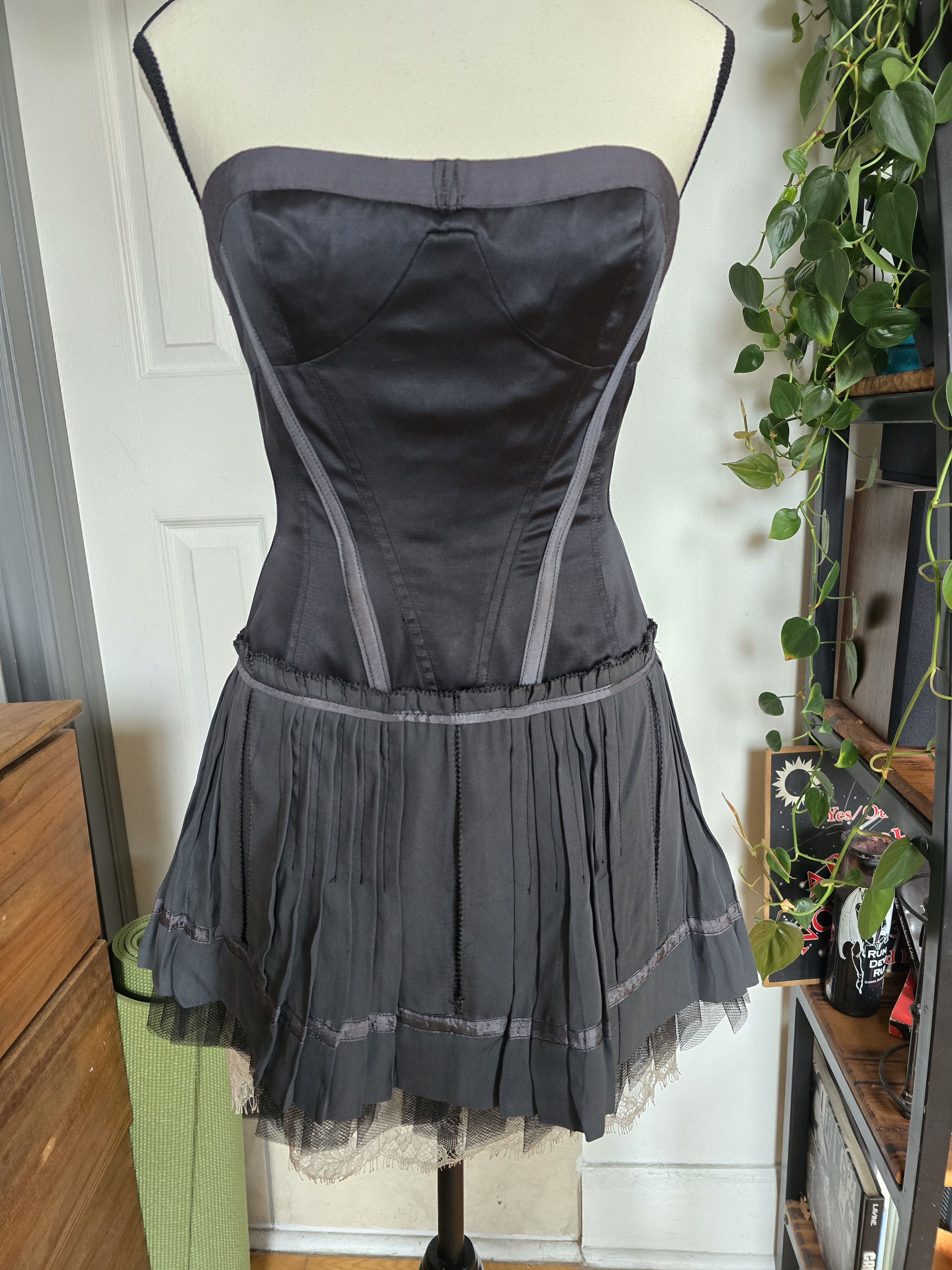 Bcbgmaxazria Runway sample dress Size XS / US 0-2 / IT 36-38 - 1 Thumbnail