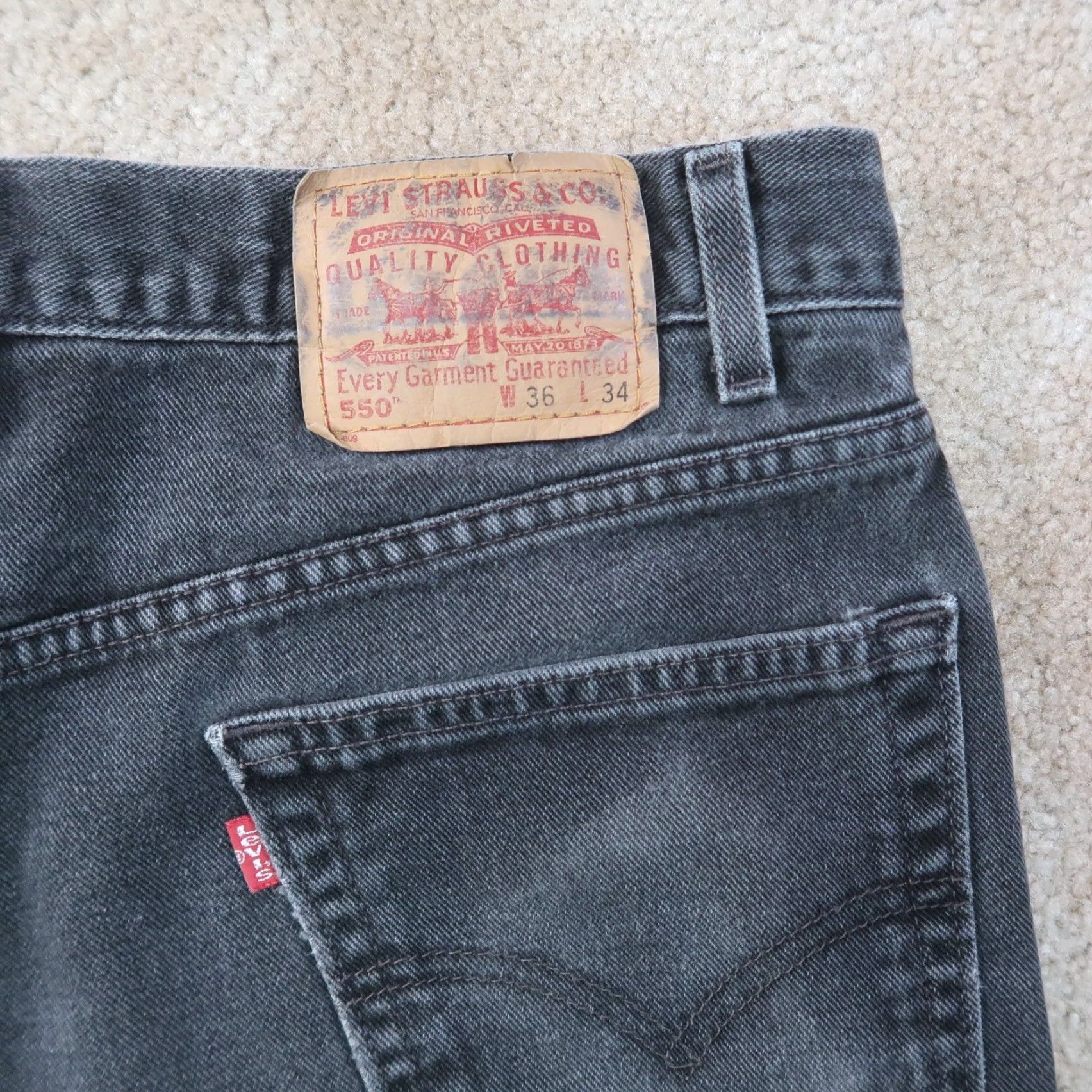 Levi's VINTAGE Levi's 550 Jeans Men's 36x34 Black Denim Relaxed Tapered 5-Pocket USA 2001 MEXICO Mens Size US 36 / EU 52 - 7 Thumbnail