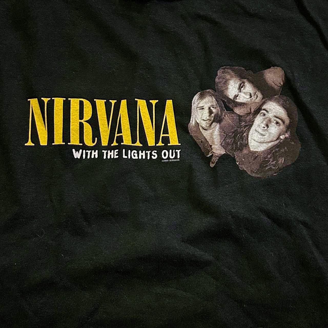 Nirvana Nirvana 2005 vintage tee size XL Kurt Cobain Dave Grohl Size US XL / EU 56 / 4 - 1 Thumbnail