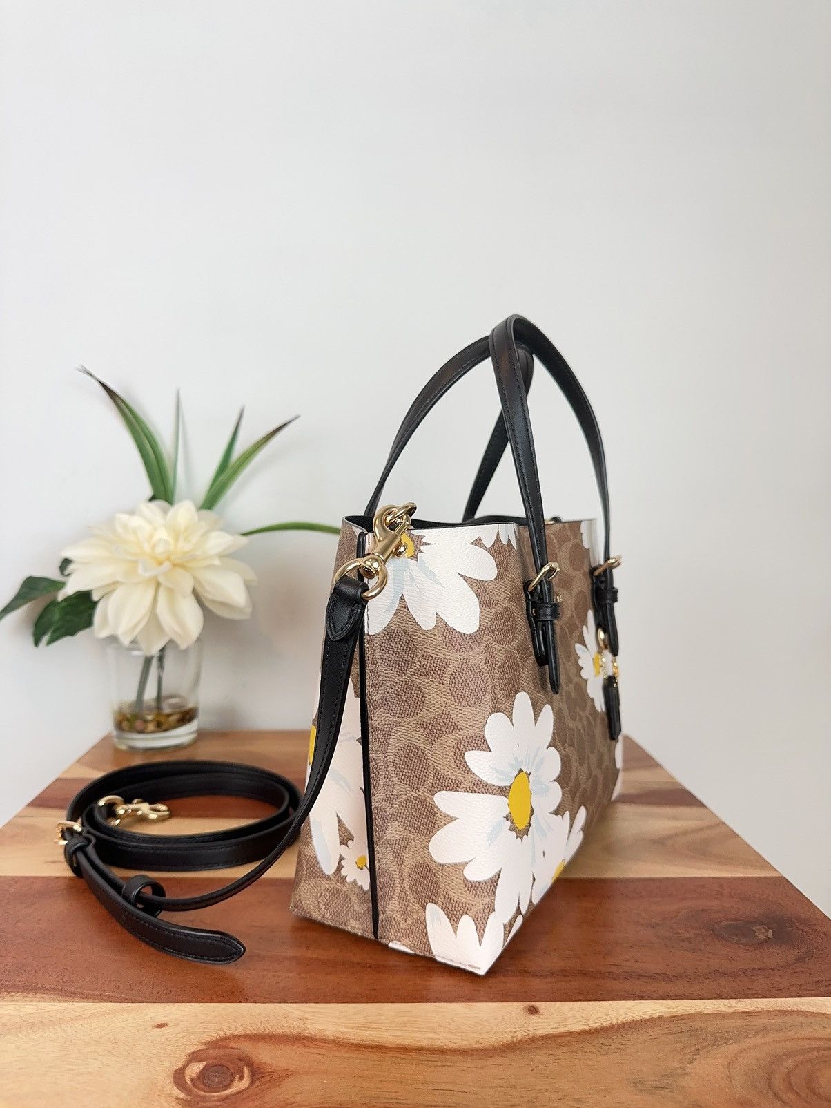 Market tote in signature rose print cheap