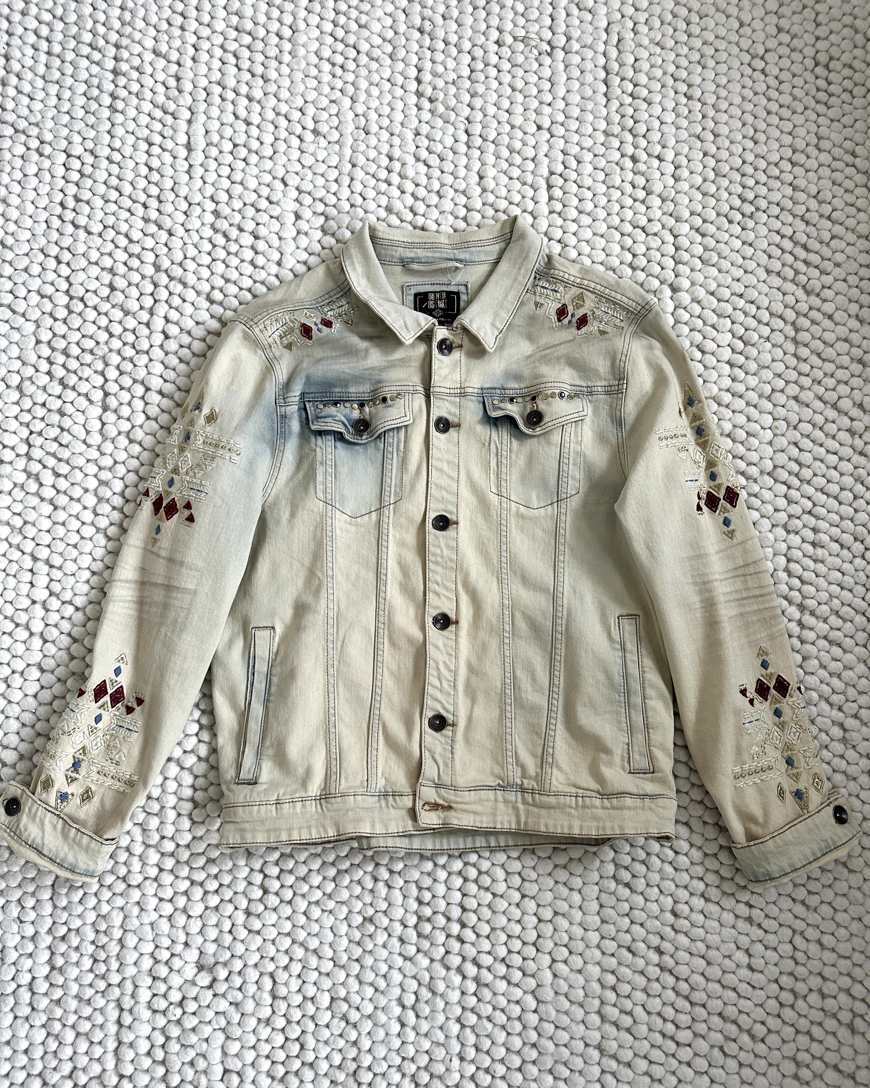 Vintage Vintage Distressed Custom Embroidered Denim Jacket Size US XL / EU 56 / 4 - 1 Thumbnail